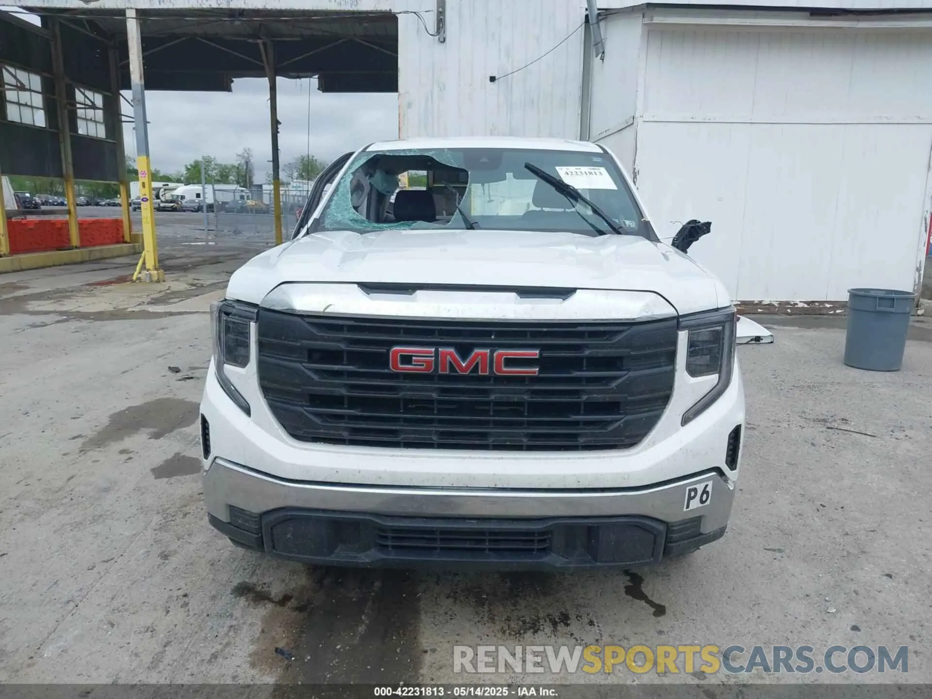 13 fotografías del automóvil dañado 3GTNHAEK4PG295365 GMC SIERRA 1500 2023