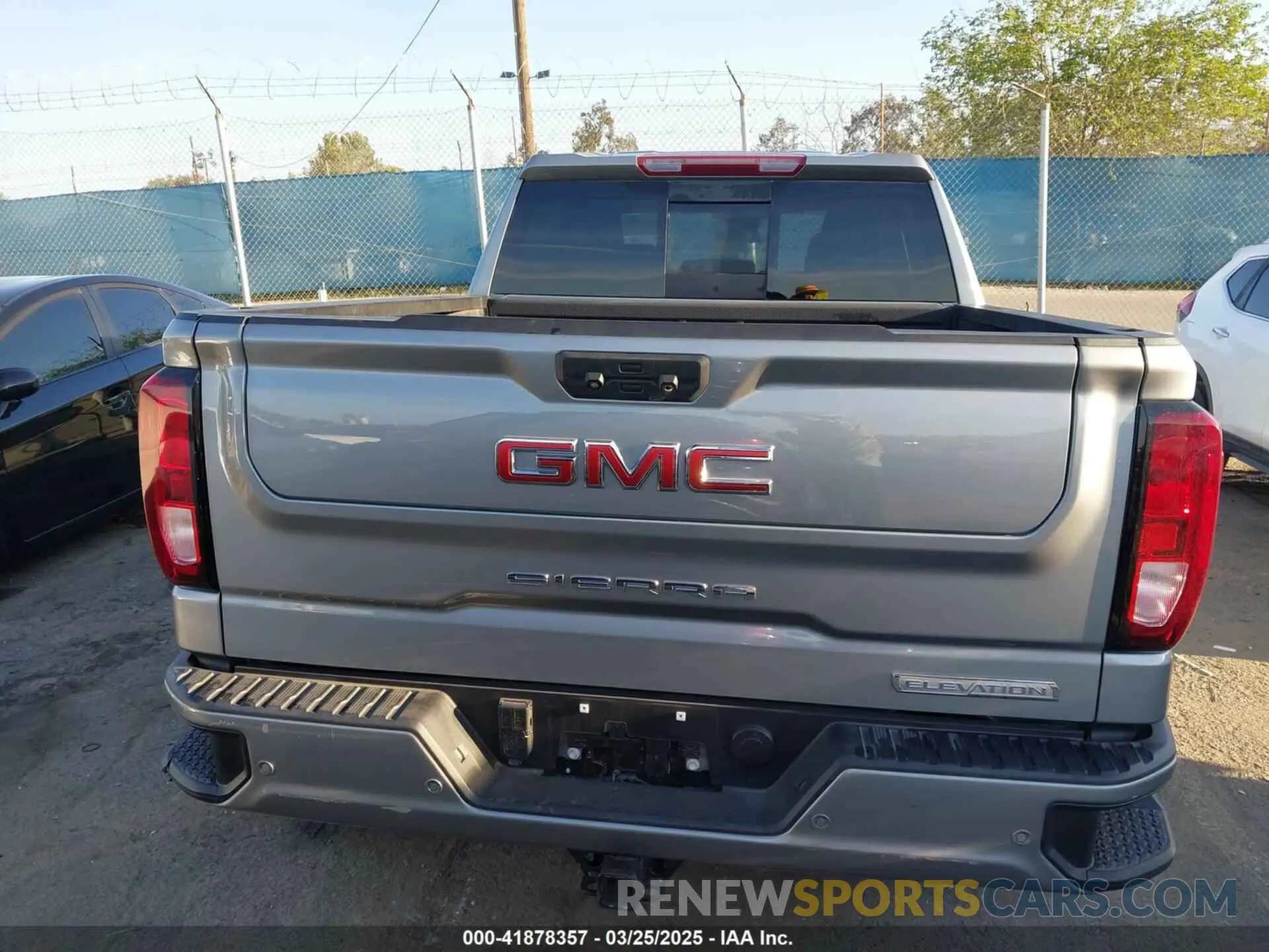 17 fotografías del automóvil dañado 3GTPHCED7PG317946 GMC SIERRA 1500 2023