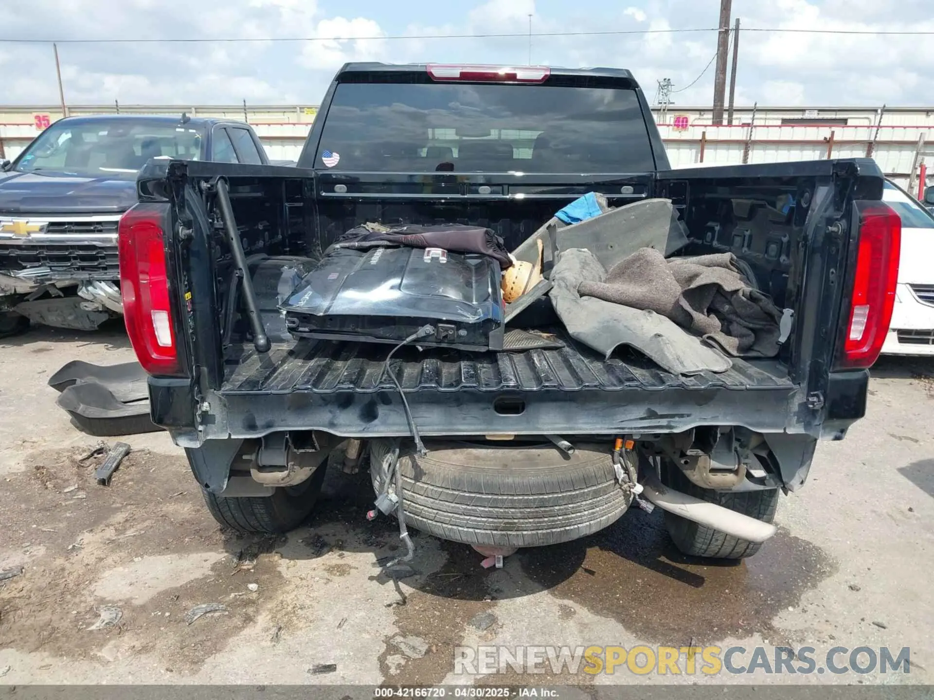 17 fotografías del automóvil dañado 3GTPHDED6PG210294 GMC SIERRA 1500 2023