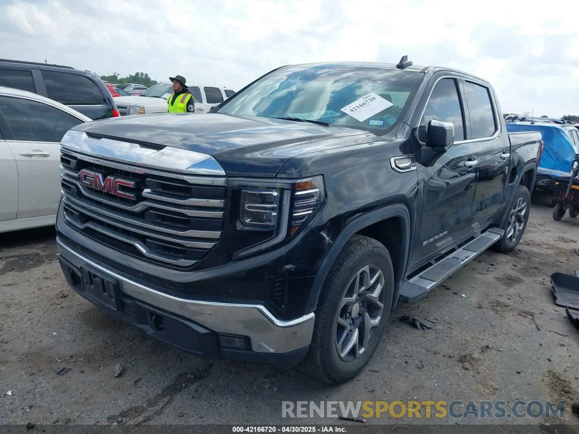 2 fotografías del automóvil dañado 3GTPHDED6PG210294 GMC SIERRA 1500 2023