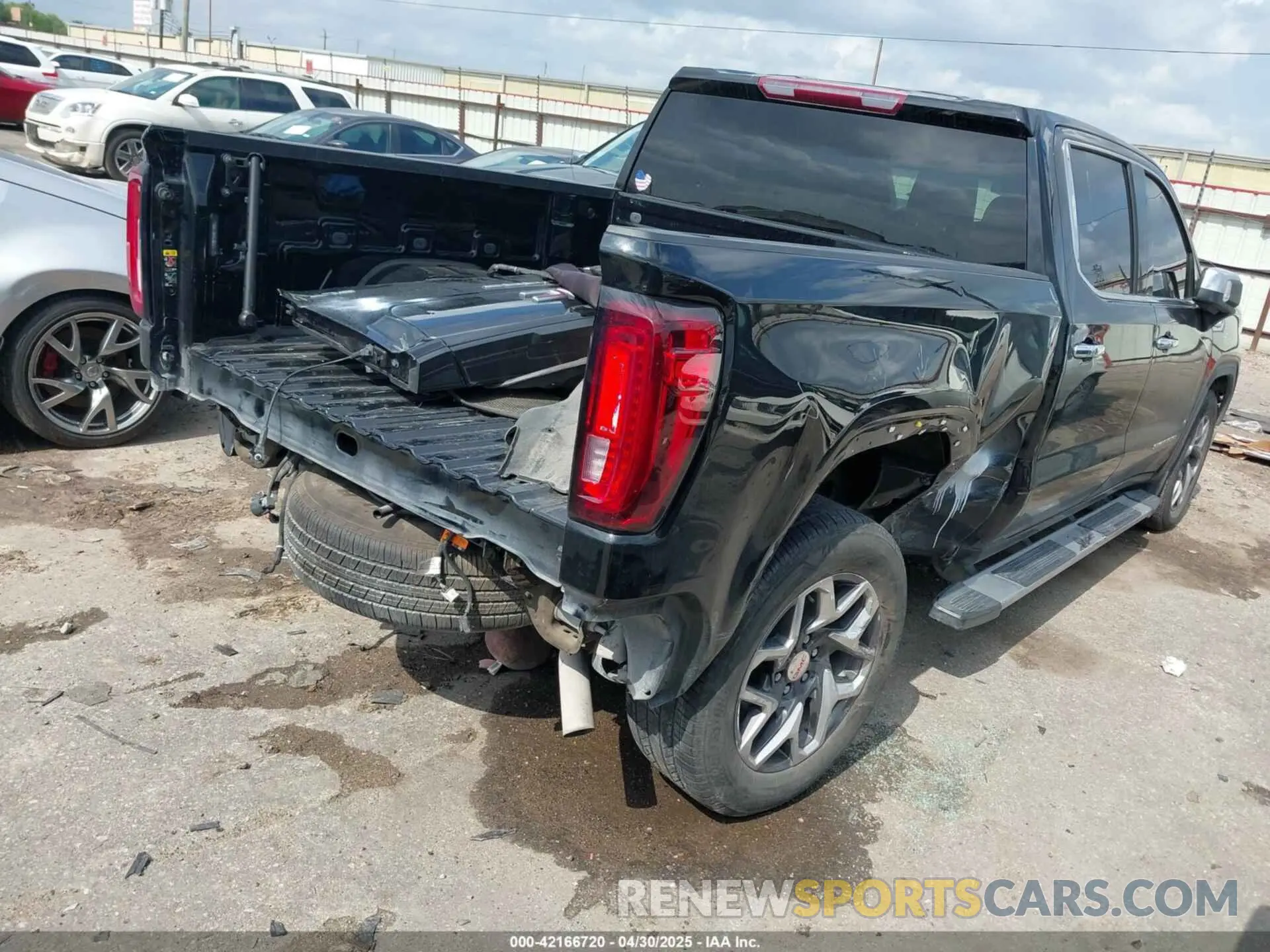 4 fotografías del automóvil dañado 3GTPHDED6PG210294 GMC SIERRA 1500 2023