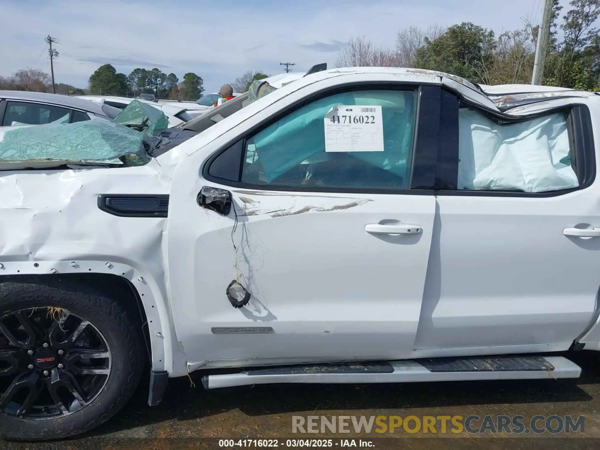 11 fotografías del automóvil dañado 3GTPUJEK9PG299738 GMC SIERRA 1500 2023