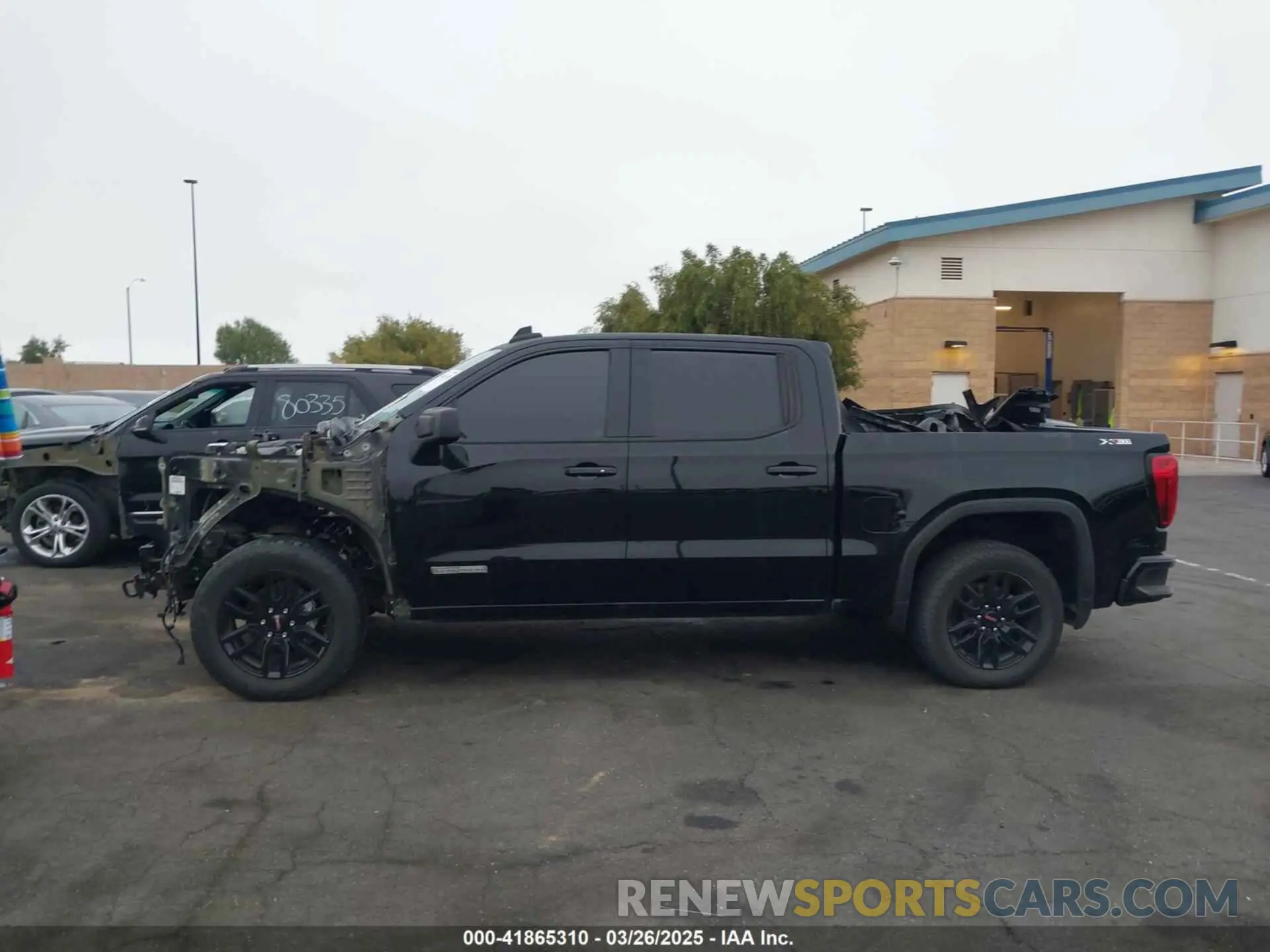 15 fotografías del automóvil dañado 3GTUUCE80PG167597 GMC SIERRA 1500 2023