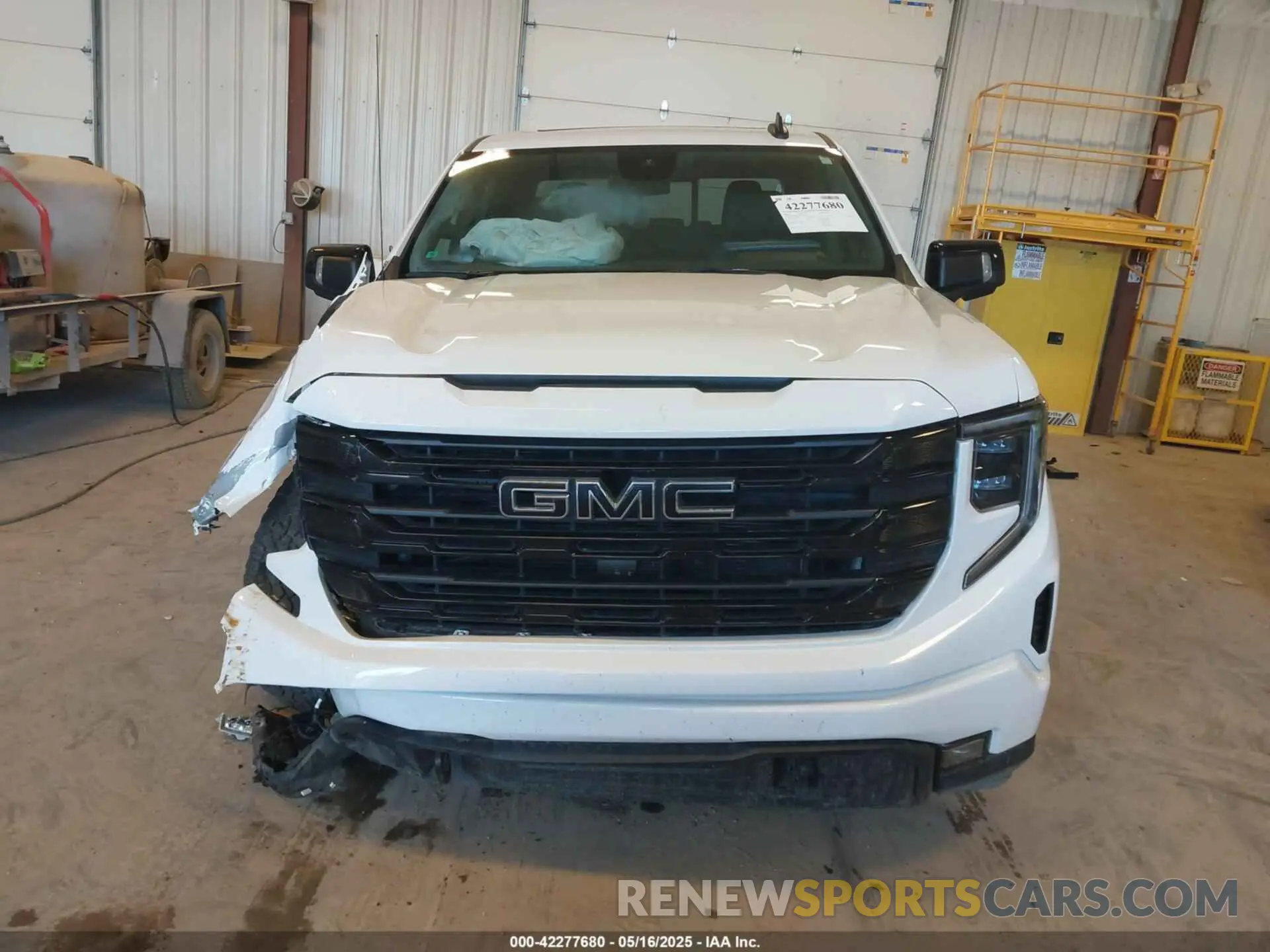 12 fotografías del automóvil dañado 3GTUUCED8PG311300 GMC SIERRA 1500 2023