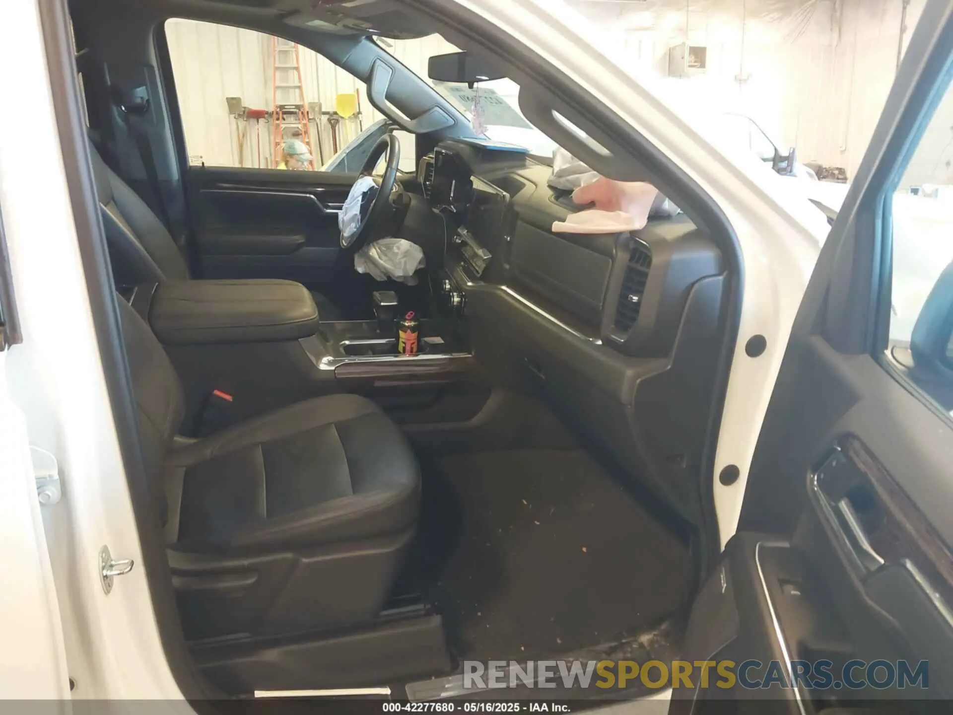 5 fotografías del automóvil dañado 3GTUUCED8PG311300 GMC SIERRA 1500 2023