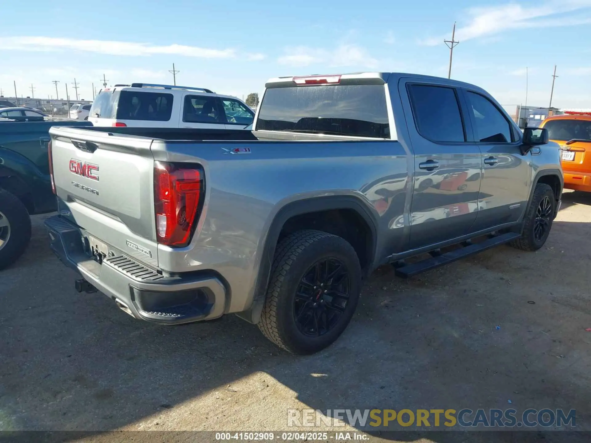 4 fotografías del automóvil dañado 3GTUUCED9PG162802 GMC SIERRA 1500 2023