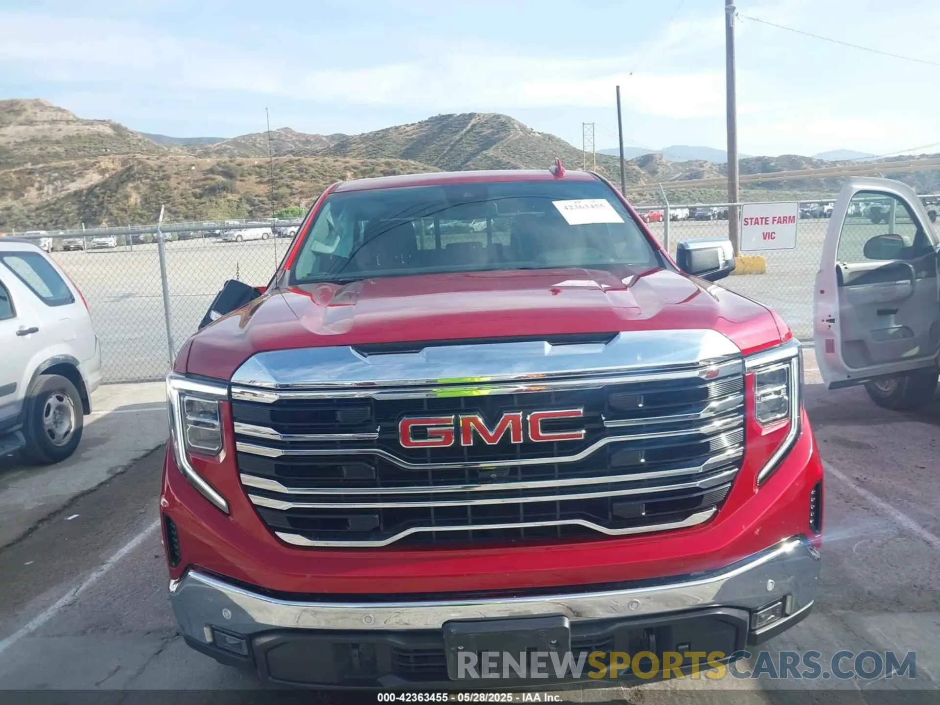12 fotografías del automóvil dañado 3GTUUDE83PG326330 GMC SIERRA 1500 2023