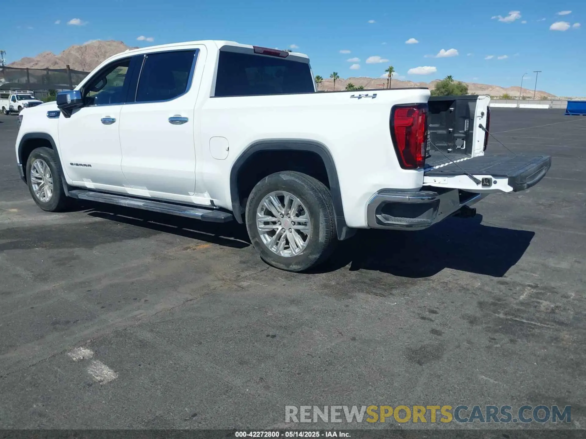 3 fotografías del automóvil dañado 3GTUUDE86PG103392 GMC SIERRA 1500 2023