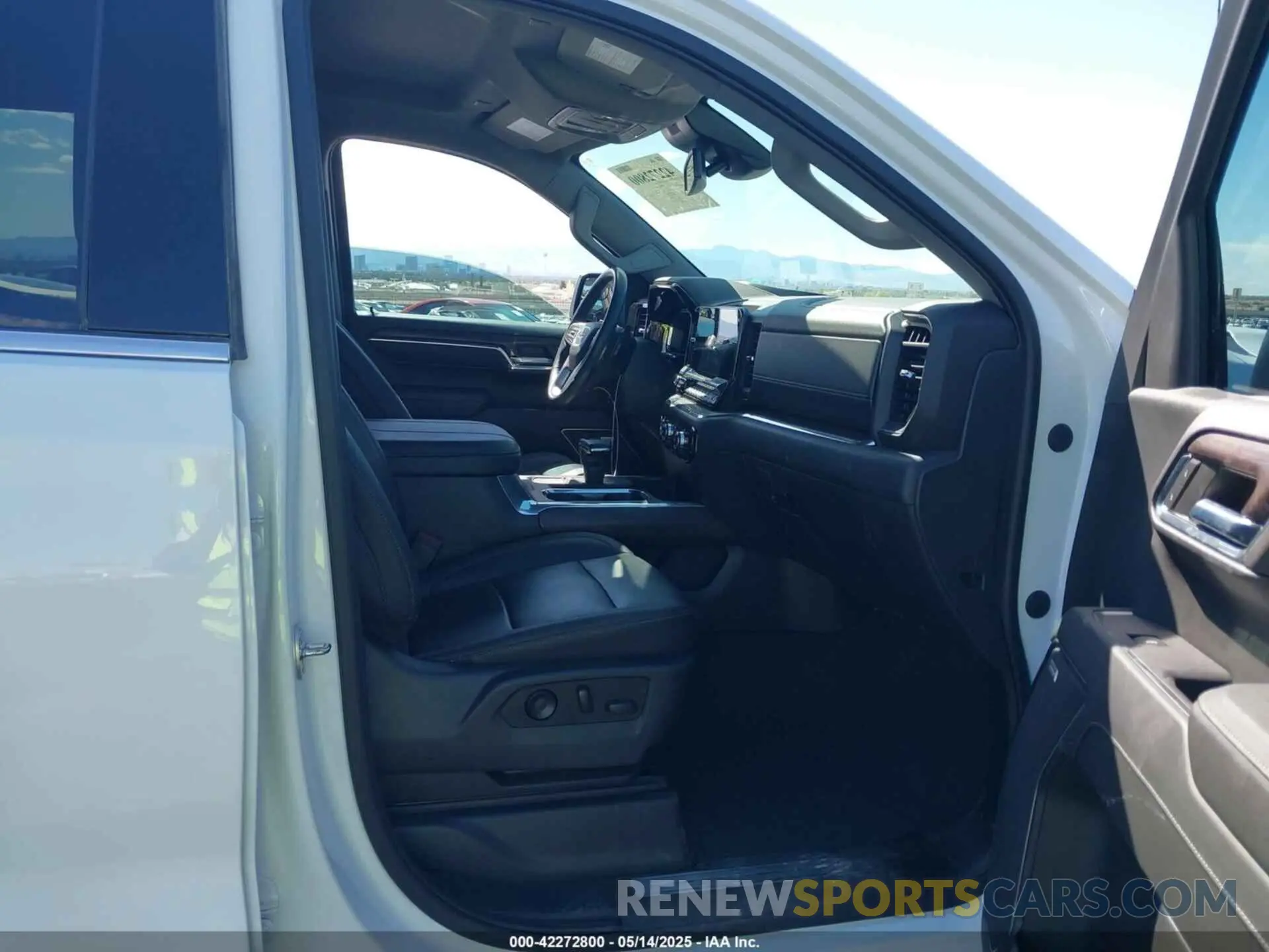 5 fotografías del automóvil dañado 3GTUUDE86PG103392 GMC SIERRA 1500 2023