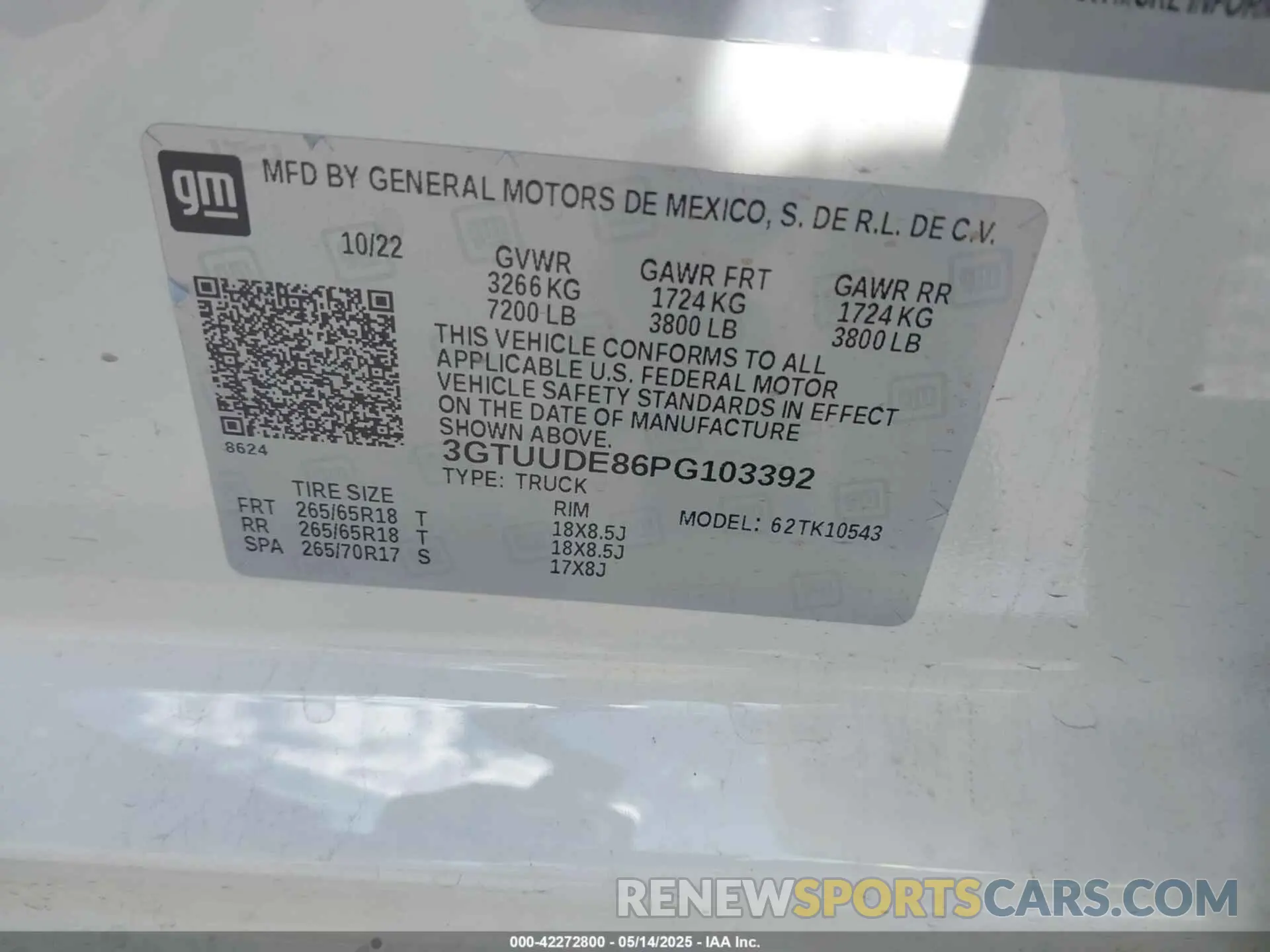 9 fotografías del automóvil dañado 3GTUUDE86PG103392 GMC SIERRA 1500 2023