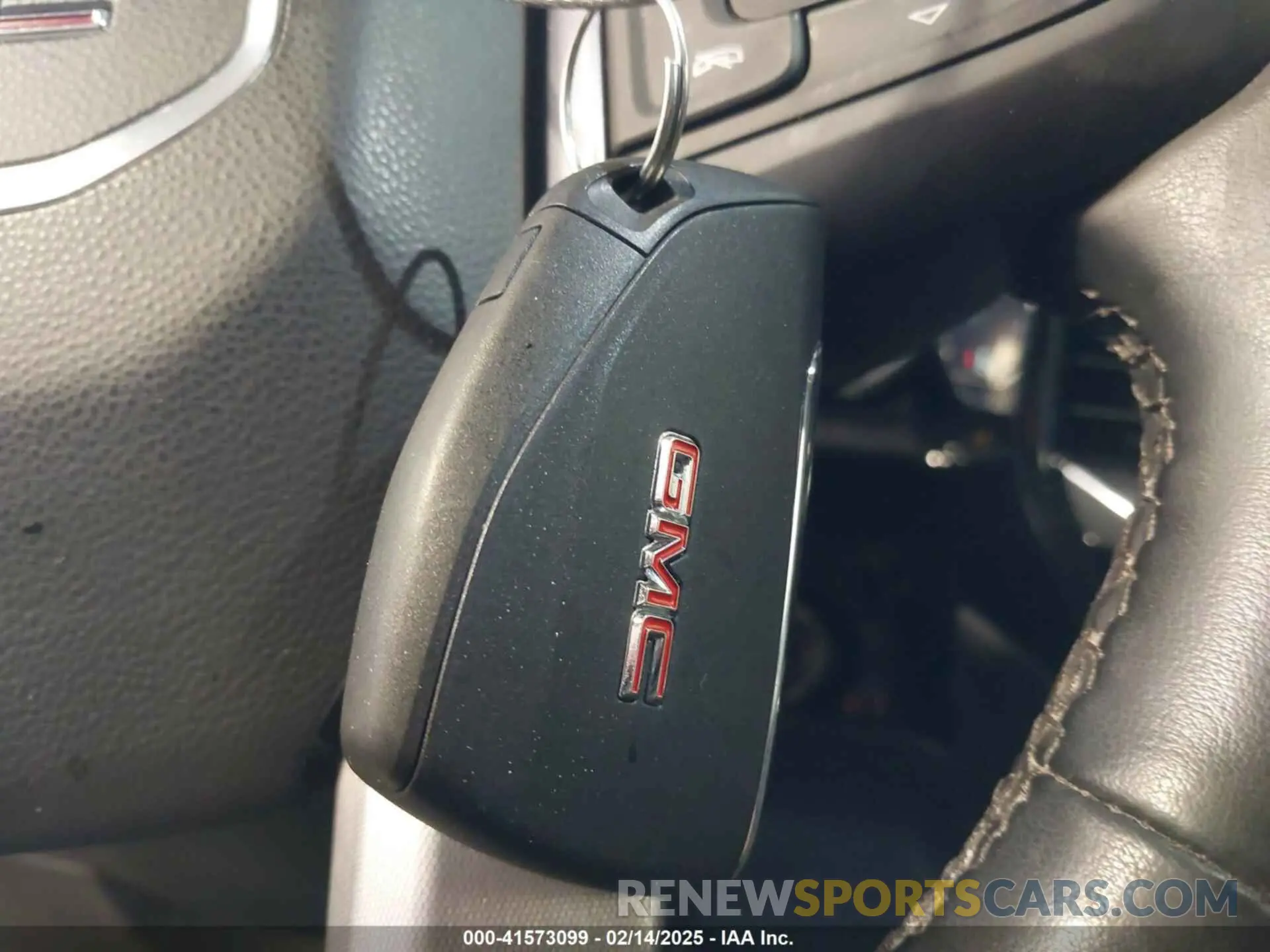11 fotografías del automóvil dañado 3GTUUDE8XPG250332 GMC SIERRA 1500 2023