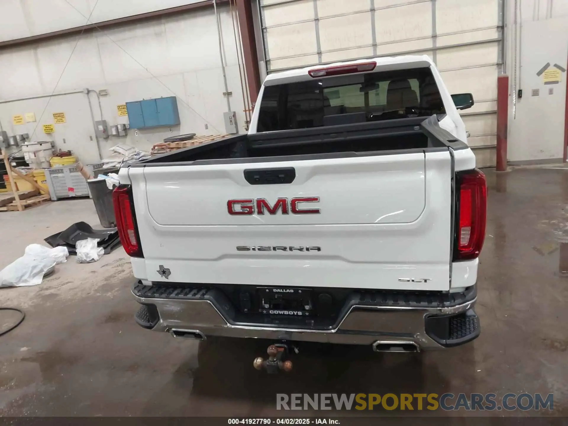 16 fotografías del automóvil dañado 3GTUUDED8PG252545 GMC SIERRA 1500 2023