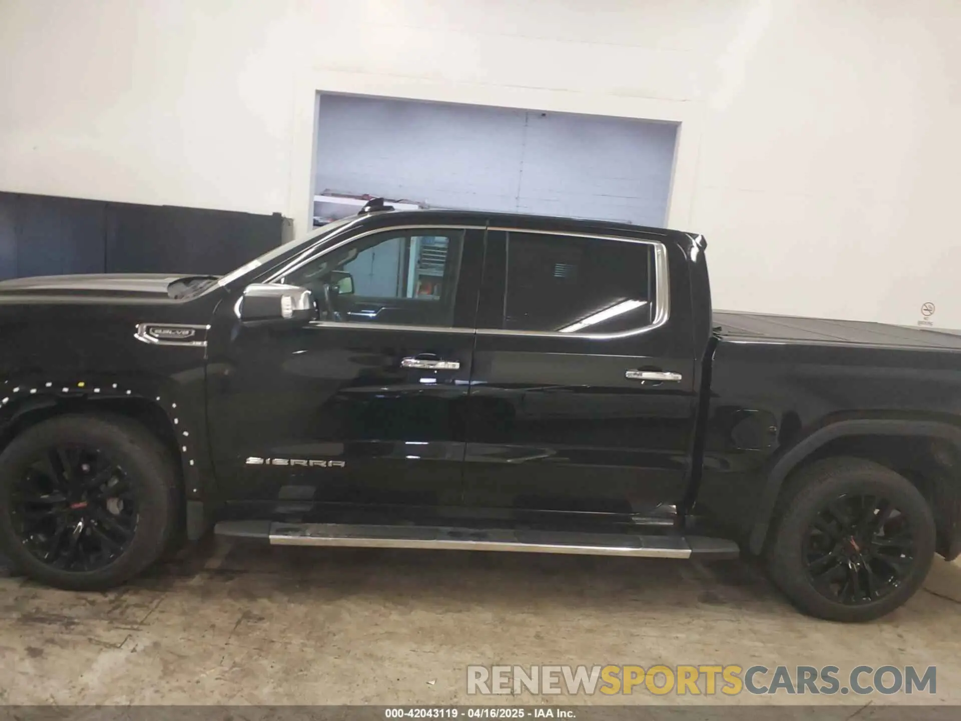 14 fotografías del automóvil dañado 3GTUUDEDXPG206893 GMC SIERRA 1500 2023