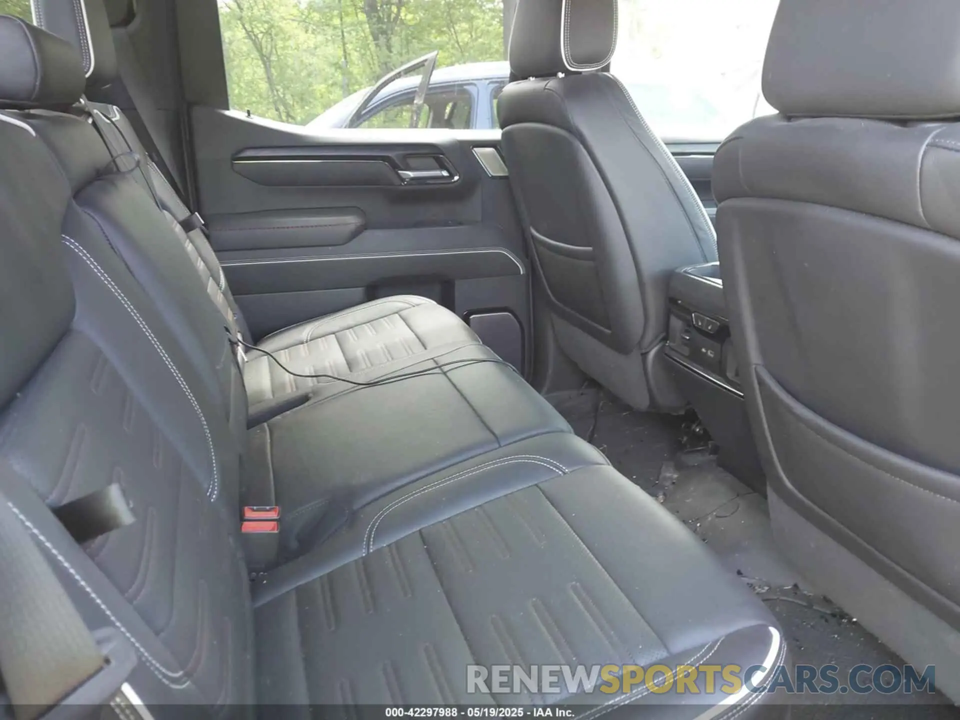 8 fotografías del automóvil dañado 3GTUUFEL8PG183181 GMC SIERRA 1500 2023