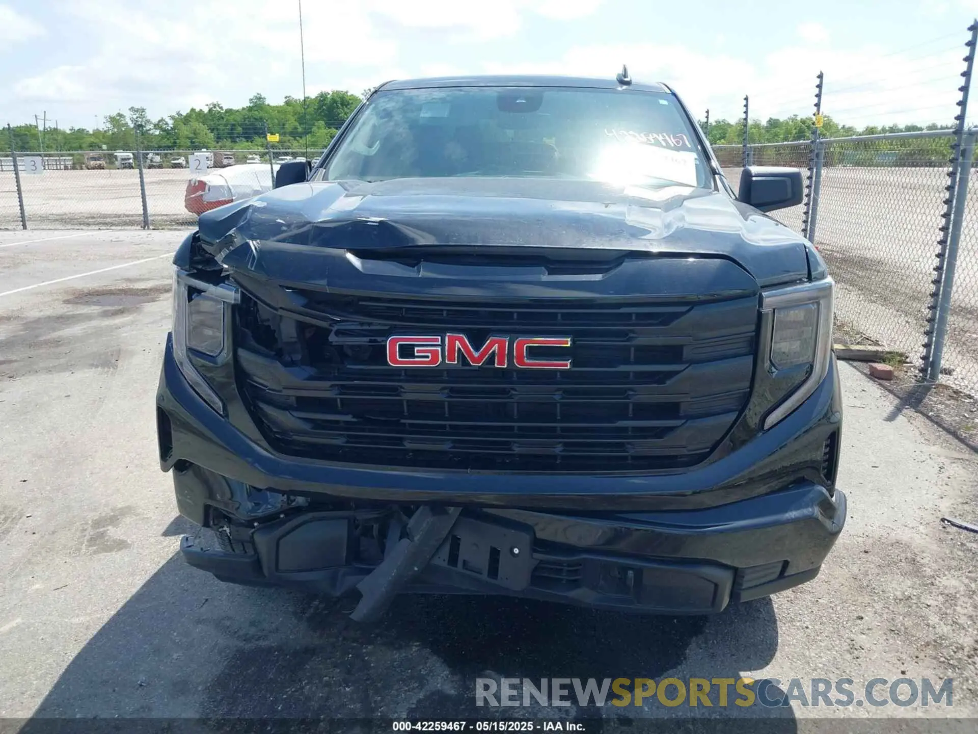 12 fotografías del automóvil dañado 1GTPHAEK4RZ177585 GMC SIERRA 1500 2024