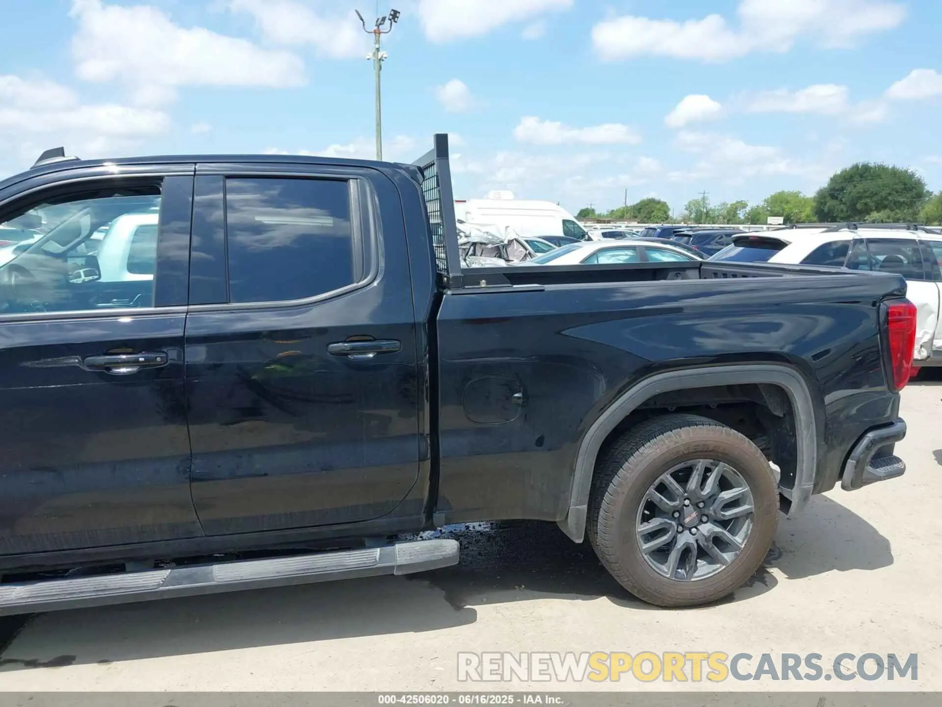 14 fotografías del automóvil dañado 1GTRHCE83RZ313102 GMC SIERRA 1500 2024
