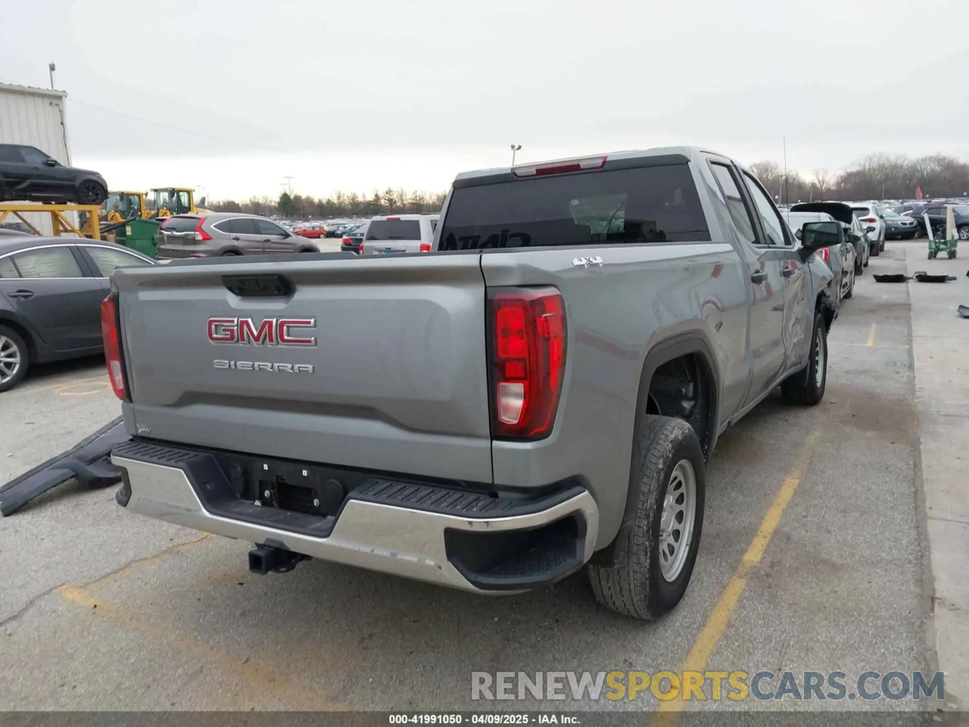 4 fotografías del automóvil dañado 1GTRUAEK8RZ134016 GMC SIERRA 1500 2024