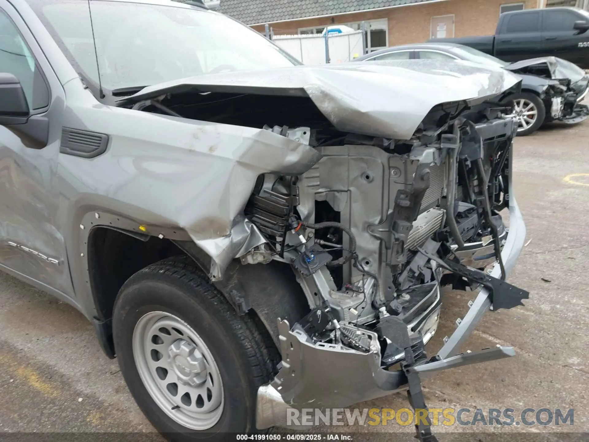 6 fotografías del automóvil dañado 1GTRUAEK8RZ134016 GMC SIERRA 1500 2024