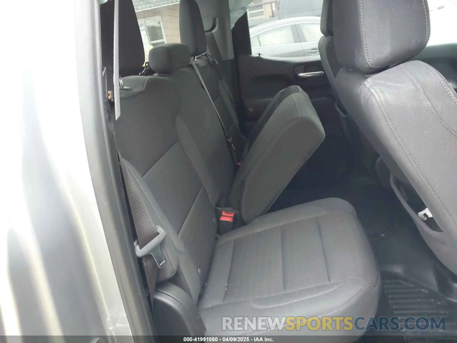 8 fotografías del automóvil dañado 1GTRUAEK8RZ134016 GMC SIERRA 1500 2024