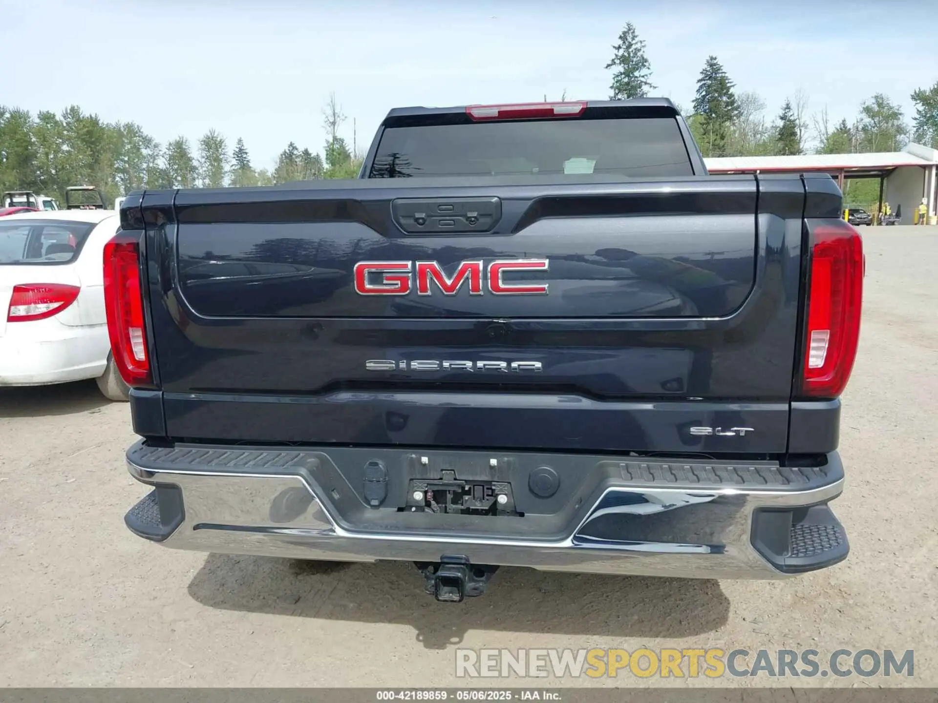 16 fotografías del automóvil dañado 1GTUUDED2RZ273264 GMC SIERRA 1500 2024
