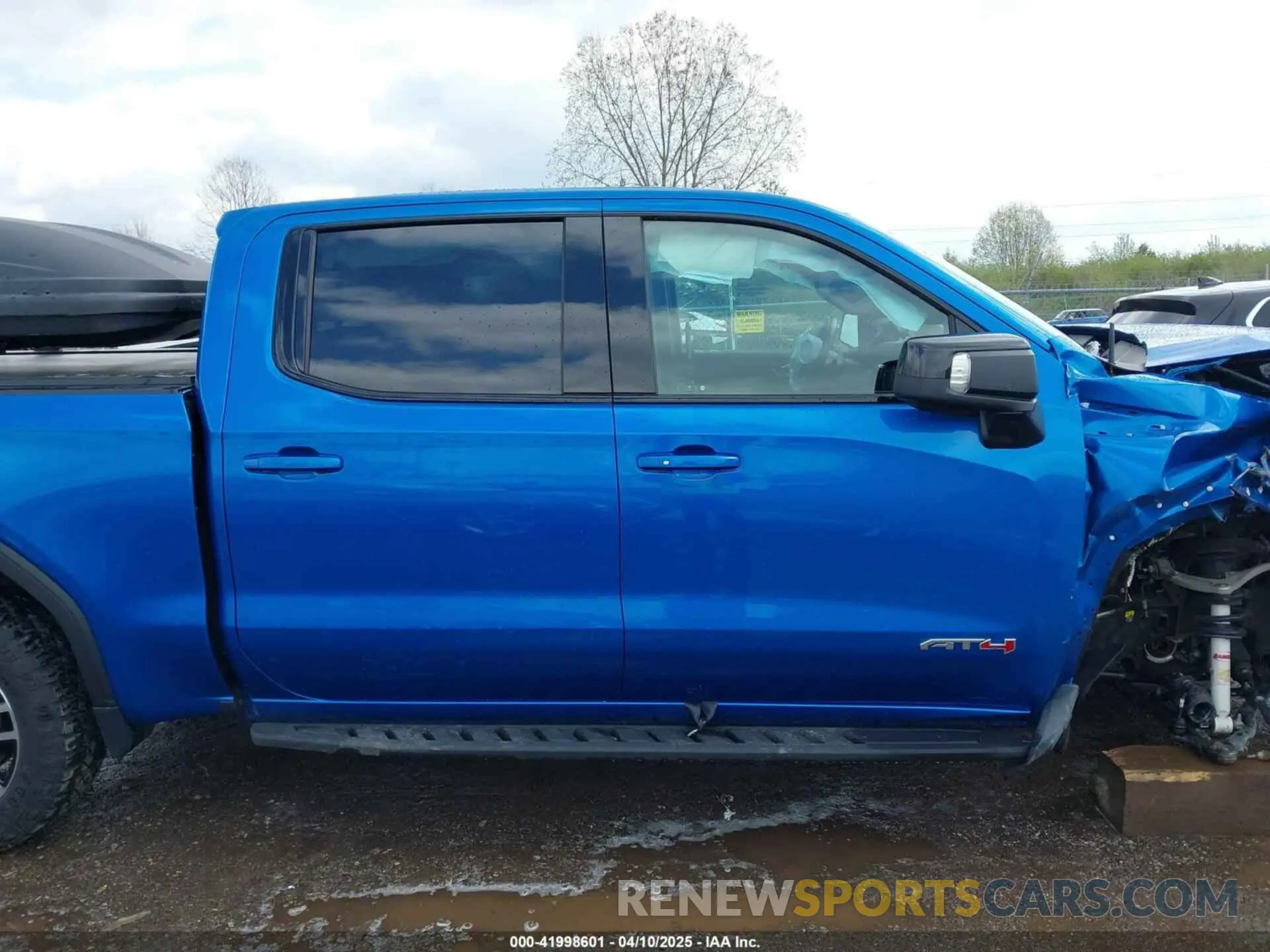 14 fotografías del automóvil dañado 1GTUUEE8XRZ214830 GMC SIERRA 1500 2024