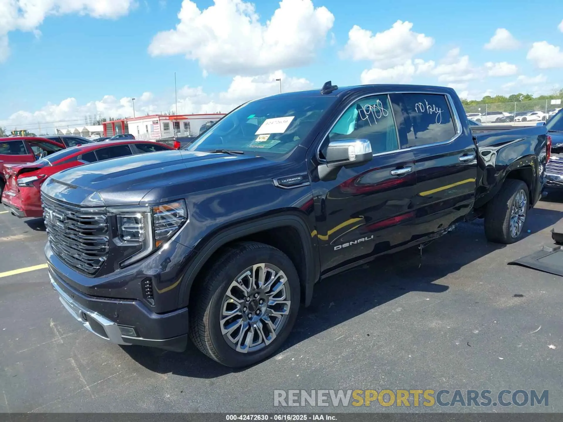 2 fotografías del automóvil dañado 1GTUUHEL7RZ346045 GMC SIERRA 1500 2024