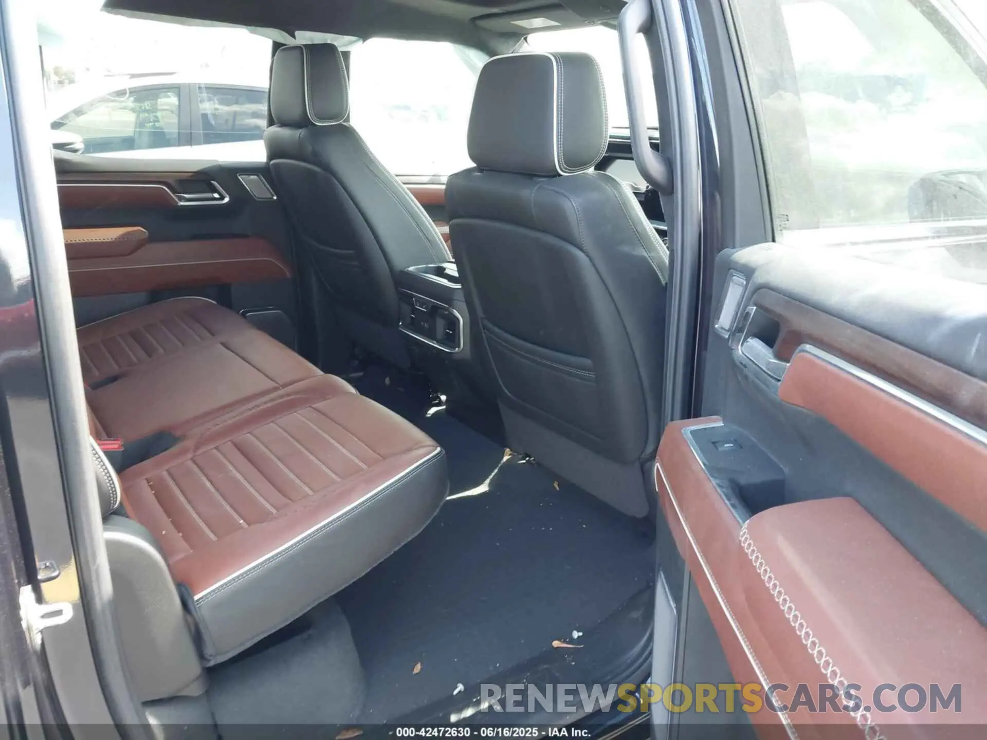 8 fotografías del automóvil dañado 1GTUUHEL7RZ346045 GMC SIERRA 1500 2024