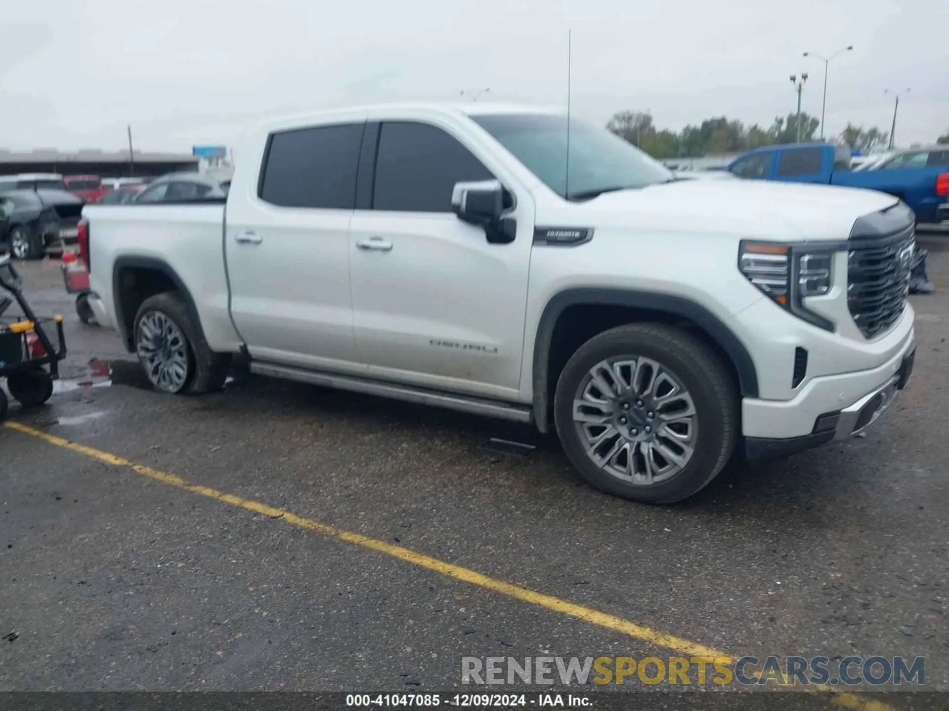13 fotografías del automóvil dañado 1GTUUHEL8RZ374663 GMC SIERRA 1500 2024