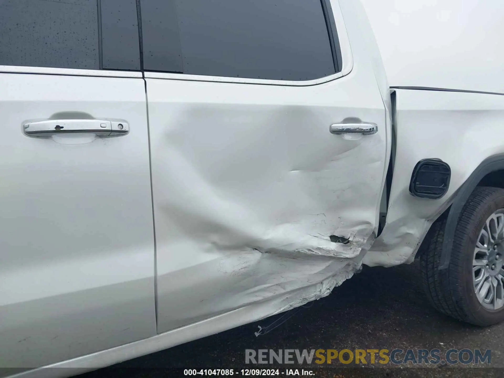 6 fotografías del automóvil dañado 1GTUUHEL8RZ374663 GMC SIERRA 1500 2024