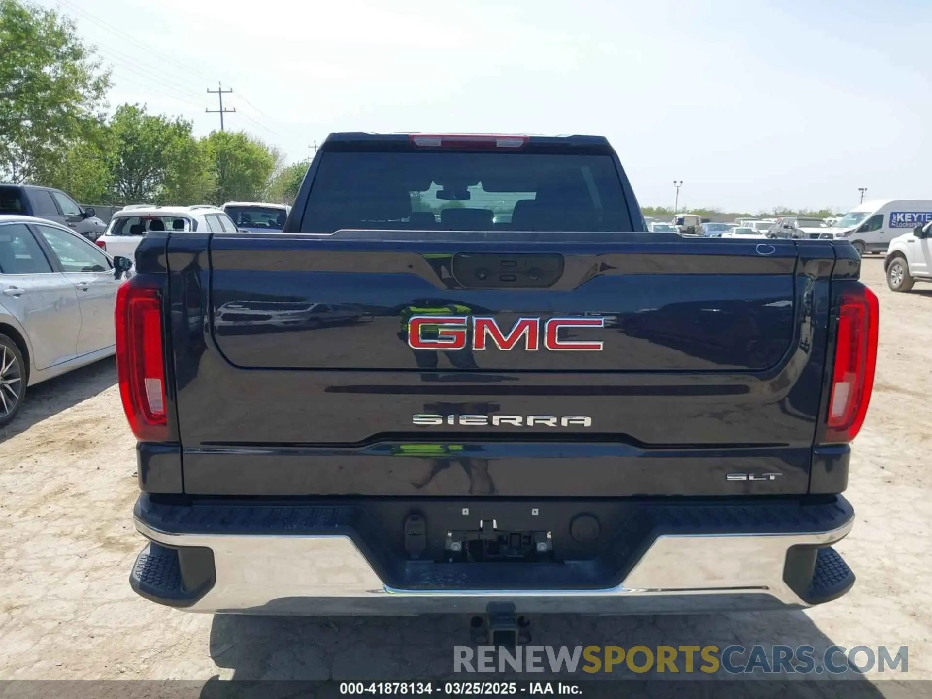 16 fotografías del automóvil dañado 3GTPHDED0RG310085 GMC SIERRA 1500 2024