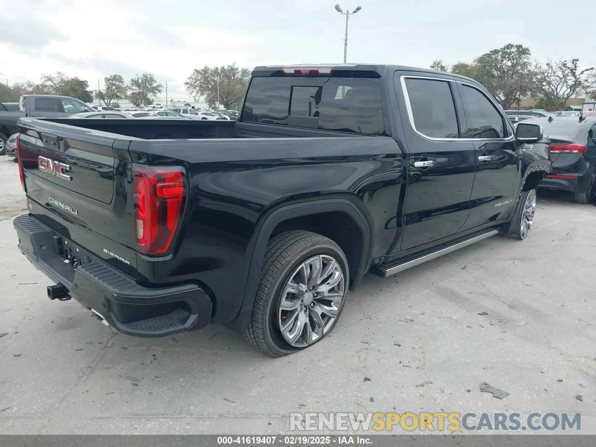 4 fotografías del automóvil dañado 3GTPHGEDXRG101129 GMC SIERRA 1500 2024