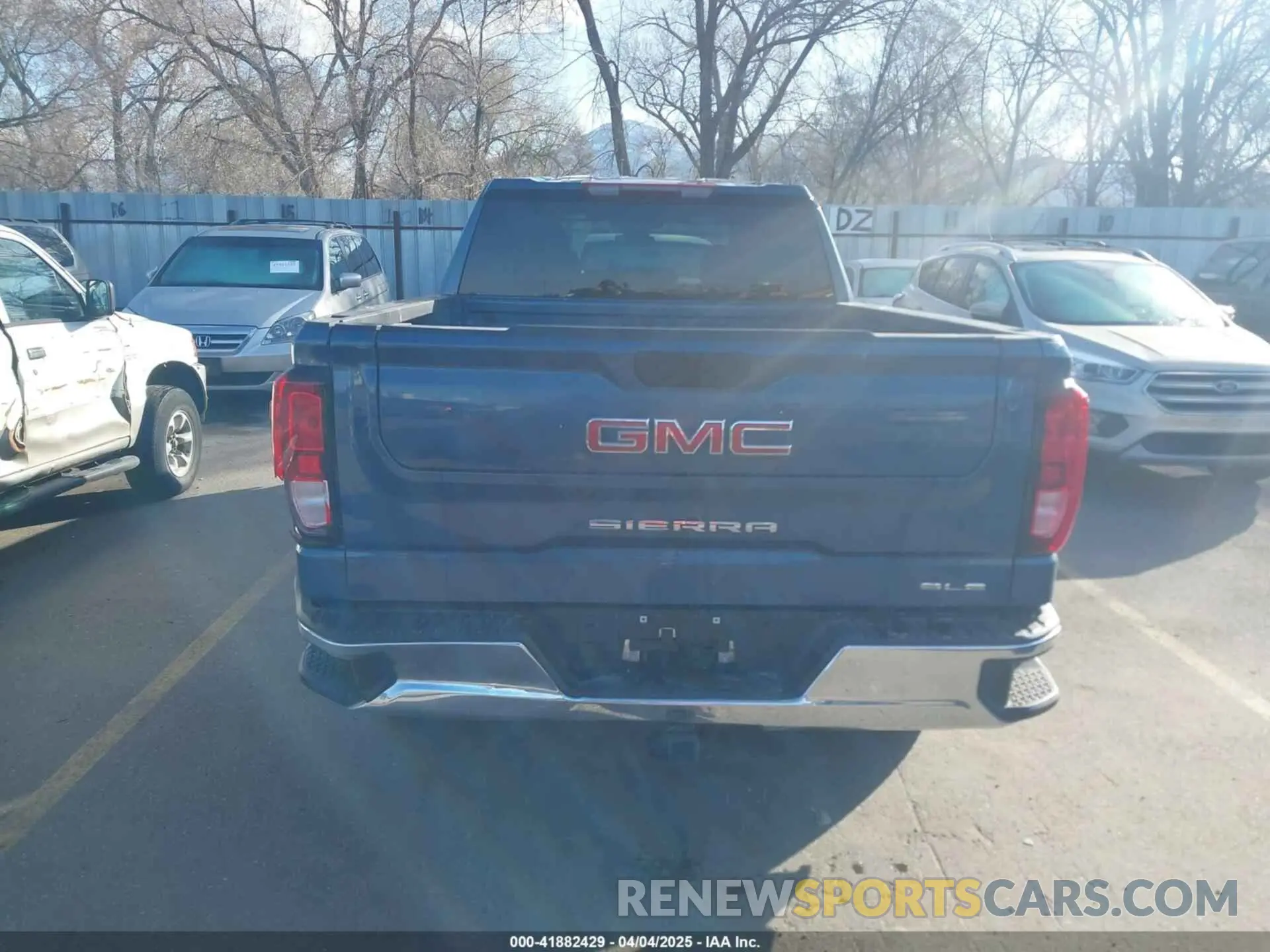 16 fotografías del automóvil dañado 3GTPUBEK2RG279419 GMC SIERRA 1500 2024