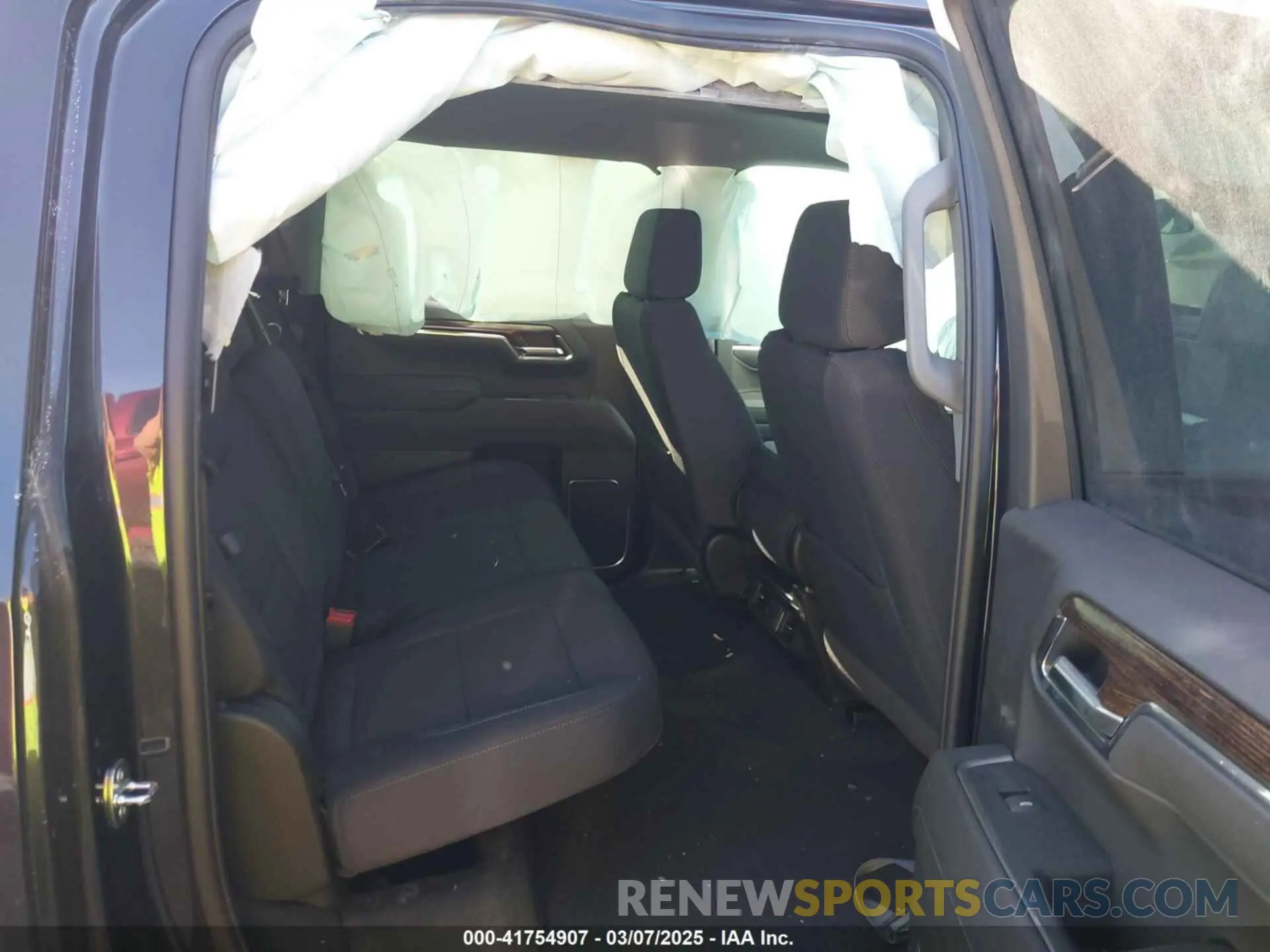 8 fotografías del automóvil dañado 3GTPUCEK5RG450783 GMC SIERRA 1500 2024