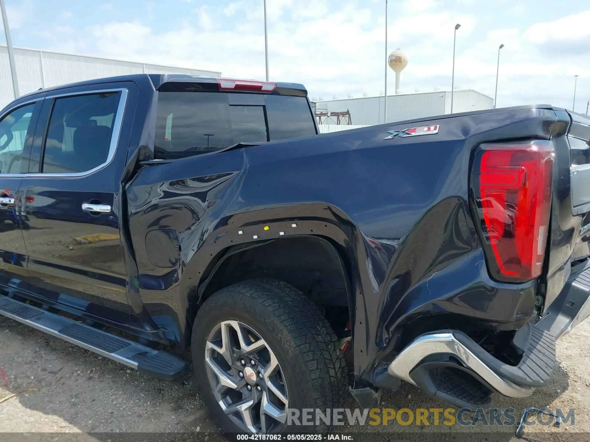 6 fotografías del automóvil dañado 3GTUUDED3RG247370 GMC SIERRA 1500 2024