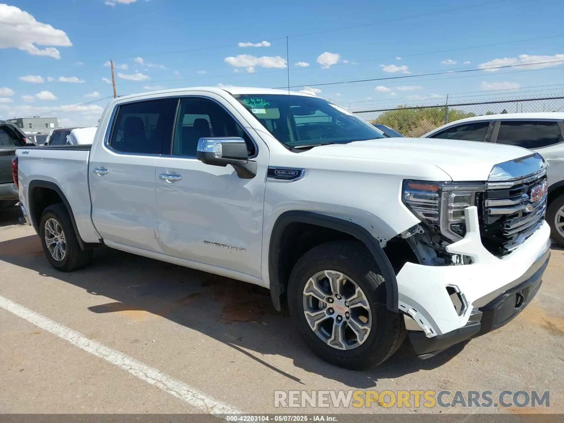 13 fotografías del automóvil dañado 3GTUUDED3RG390318 GMC SIERRA 1500 2024