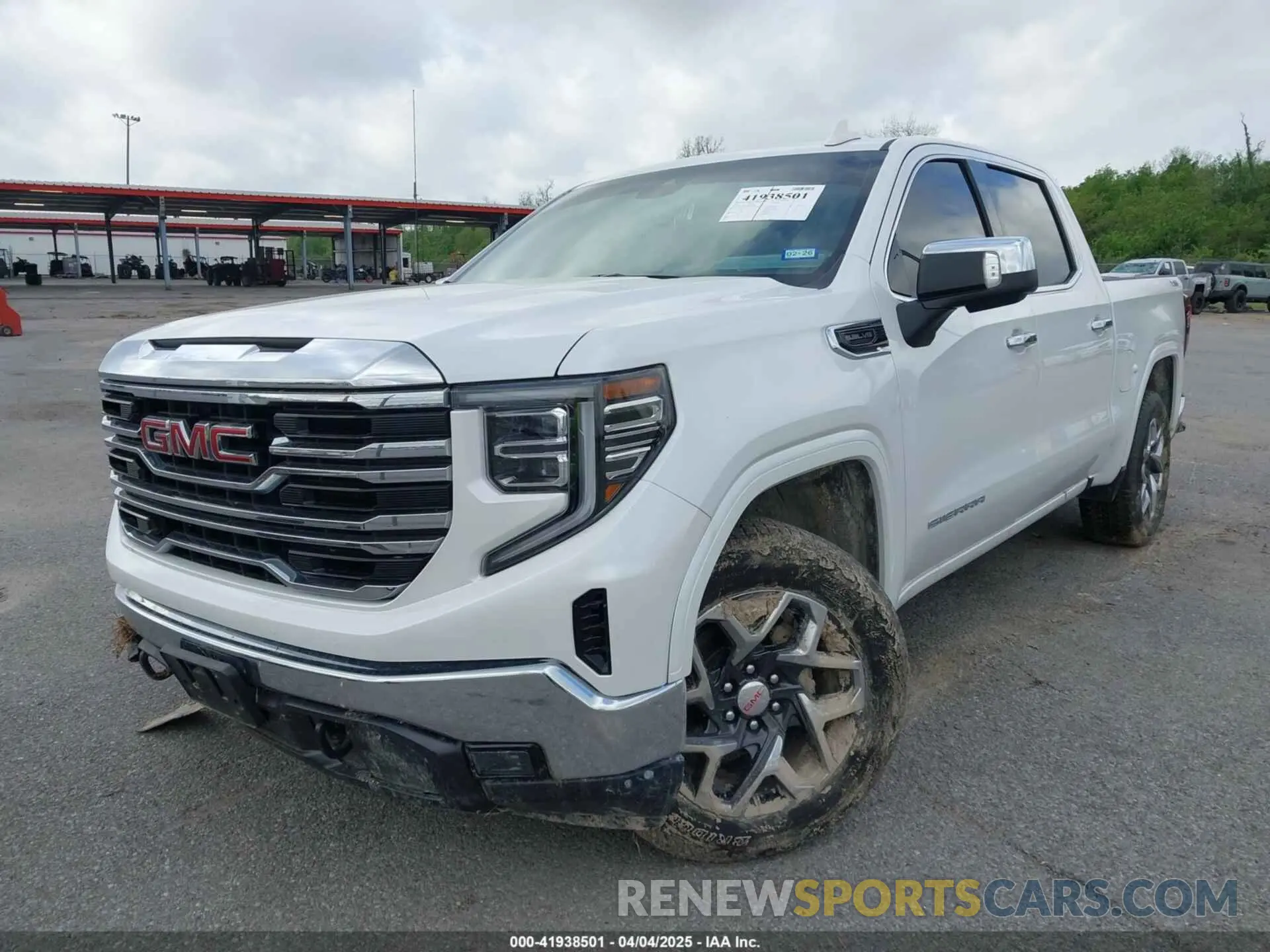 2 fotografías del automóvil dañado 3GTUUDED7RG162967 GMC SIERRA 1500 2024