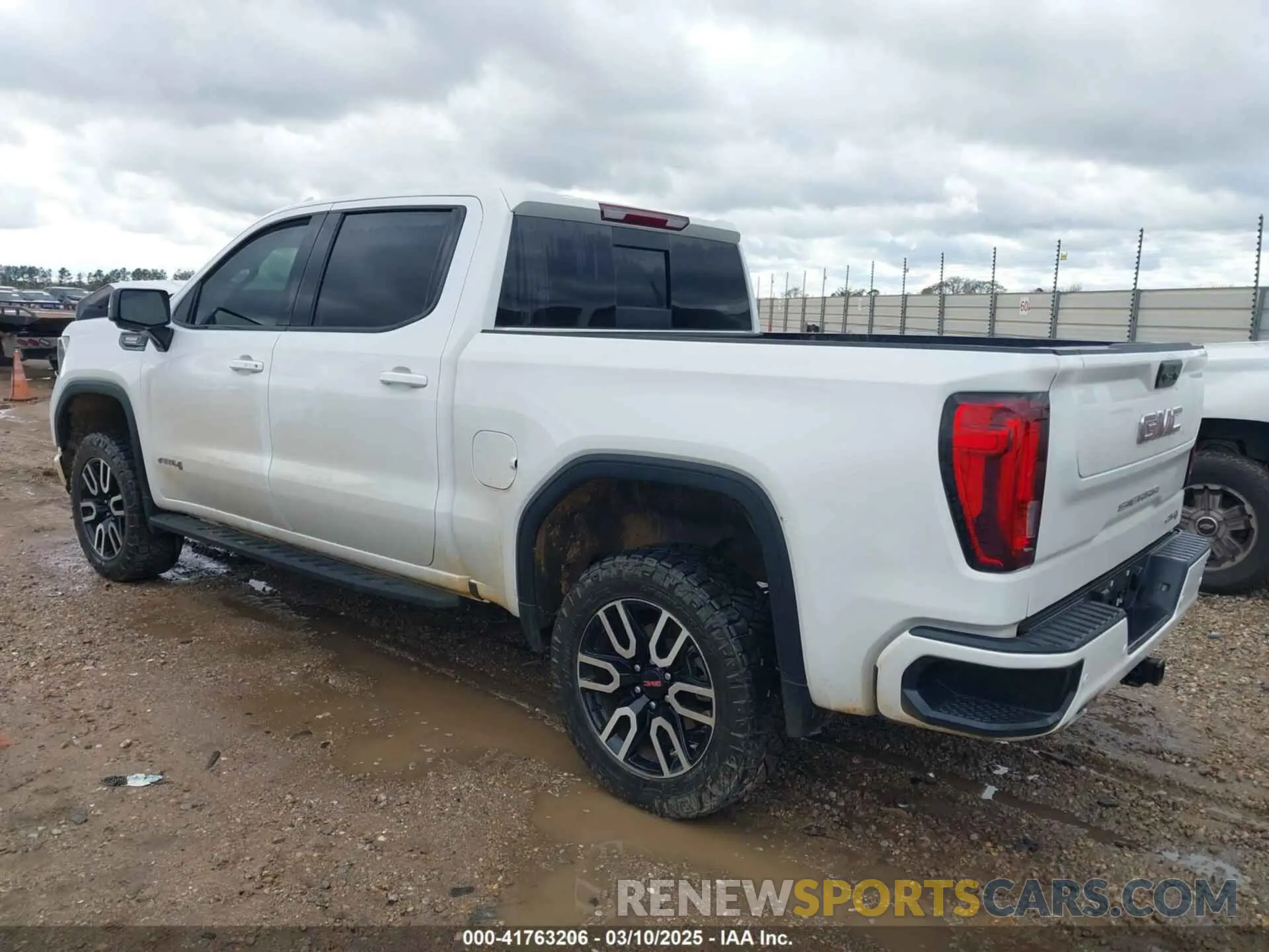 3 fotografías del automóvil dañado 3GTUUEE8XRG108099 GMC SIERRA 1500 2024