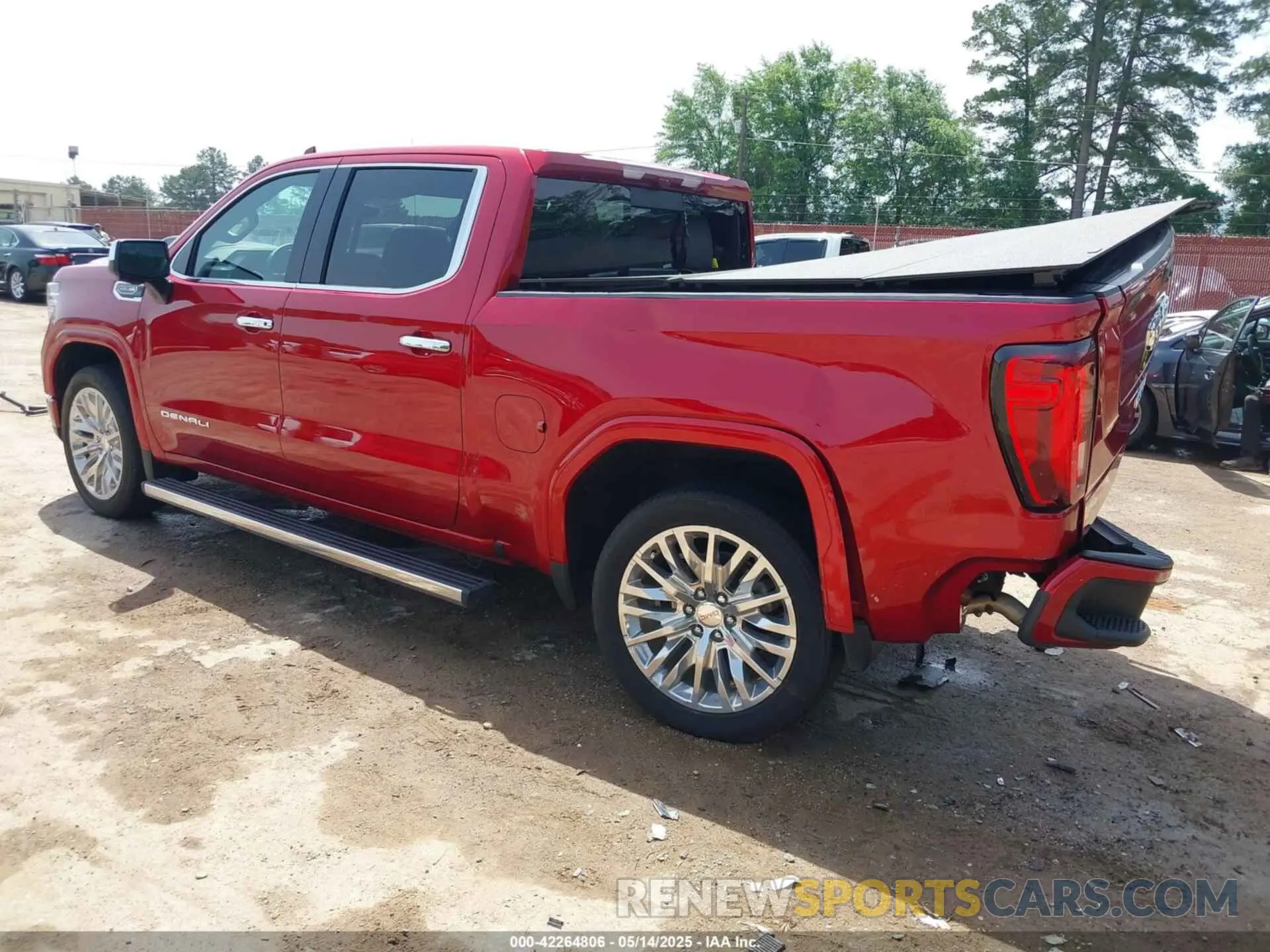 3 fotografías del automóvil dañado 3GTUUGED4RG320070 GMC SIERRA 1500 2024