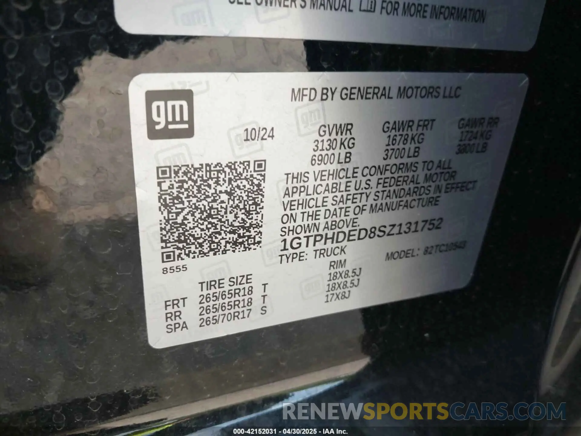 9 fotografías del automóvil dañado 1GTPHDED8SZ131752 GMC SIERRA 1500 2025