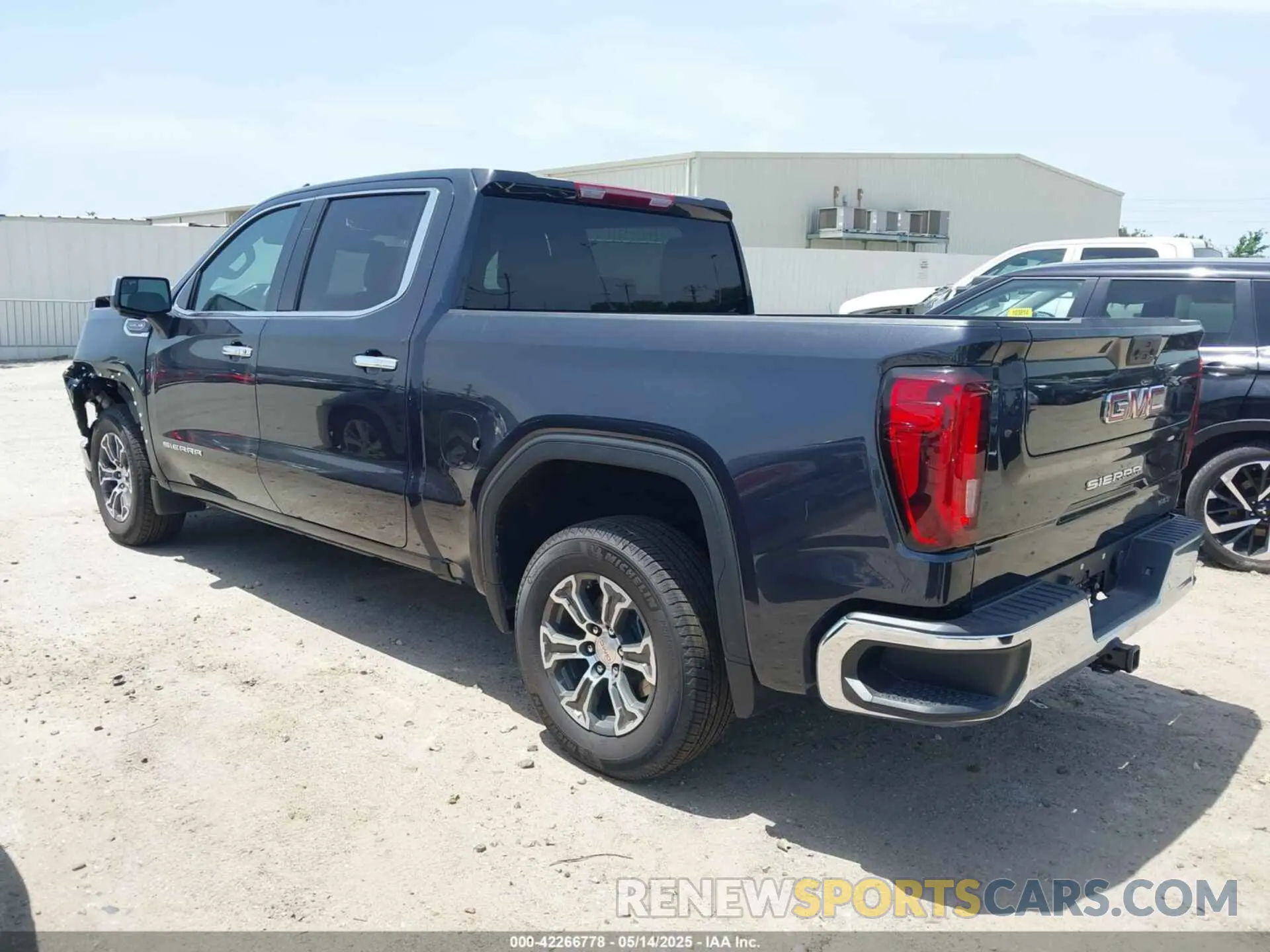 3 fotografías del automóvil dañado 1GTPHDED8SZ198903 GMC SIERRA 1500 2025