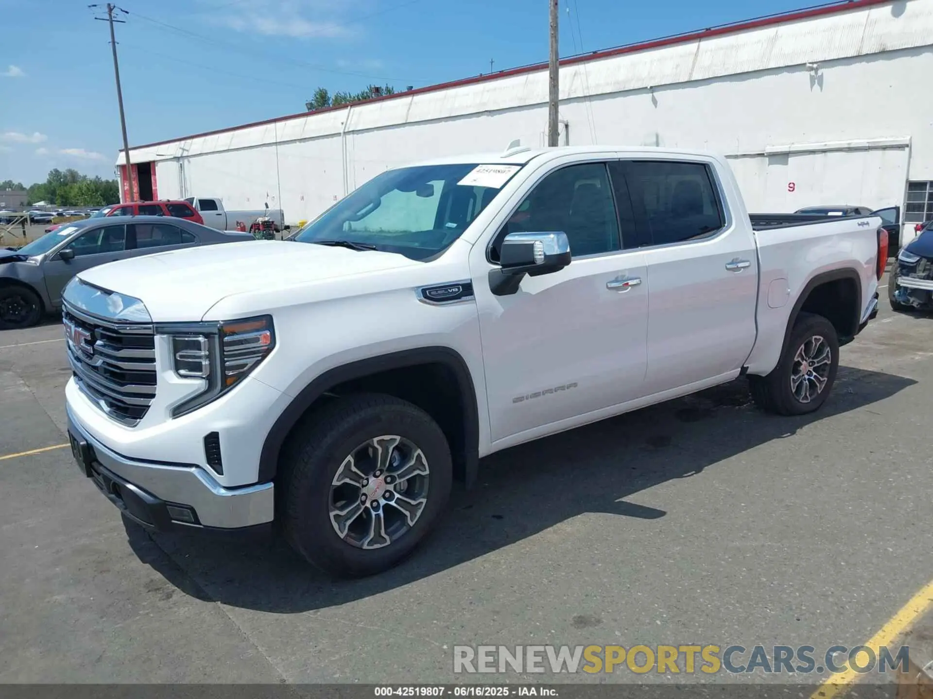2 fotografías del automóvil dañado 1GTUUDED9SZ244849 GMC SIERRA 1500 2025