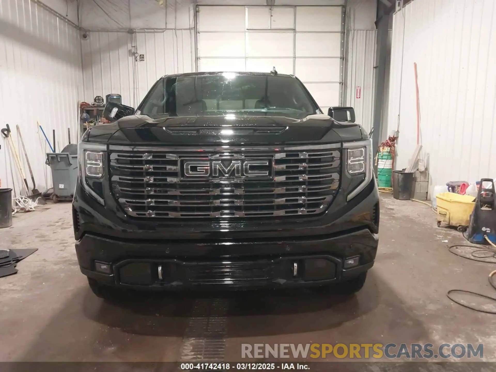 13 fotografías del automóvil dañado 1GTUUHEL8SZ124362 GMC SIERRA 1500 2025