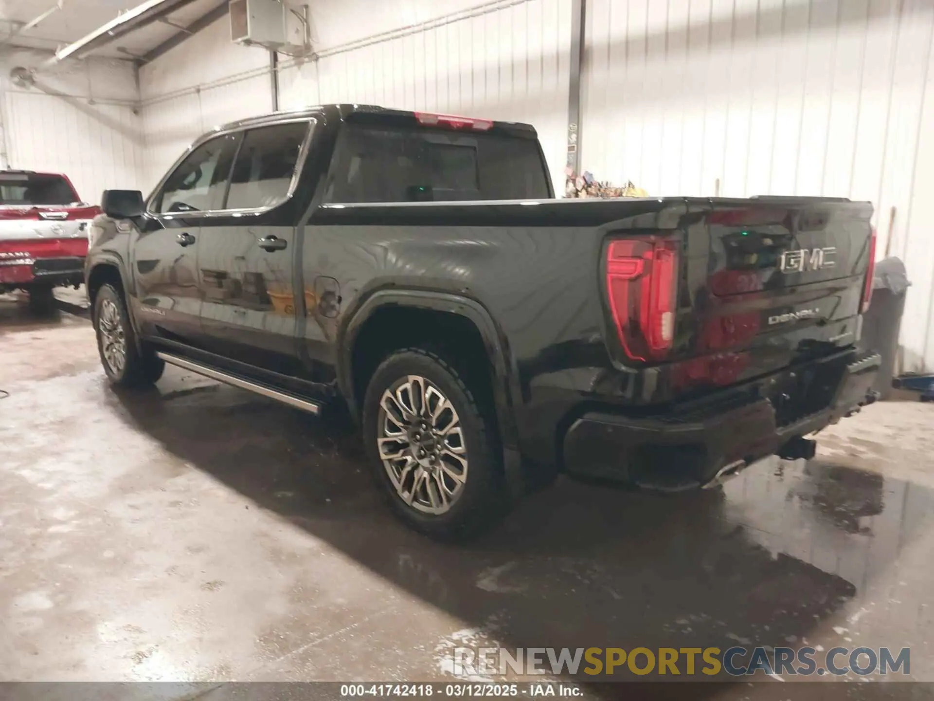 3 fotografías del automóvil dañado 1GTUUHEL8SZ124362 GMC SIERRA 1500 2025