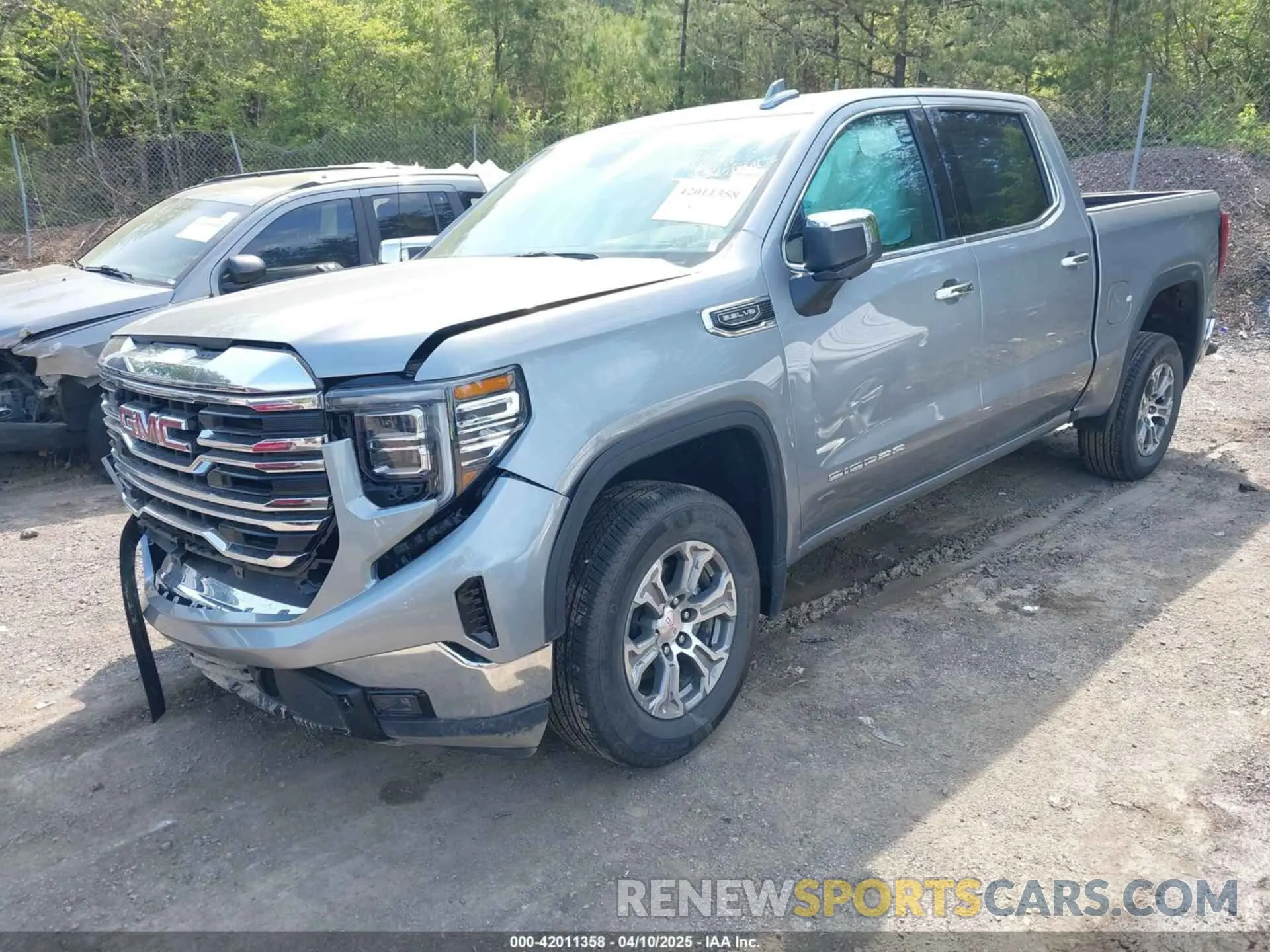 2 fotografías del automóvil dañado 3GTPHDED6SG204133 GMC SIERRA 1500 2025