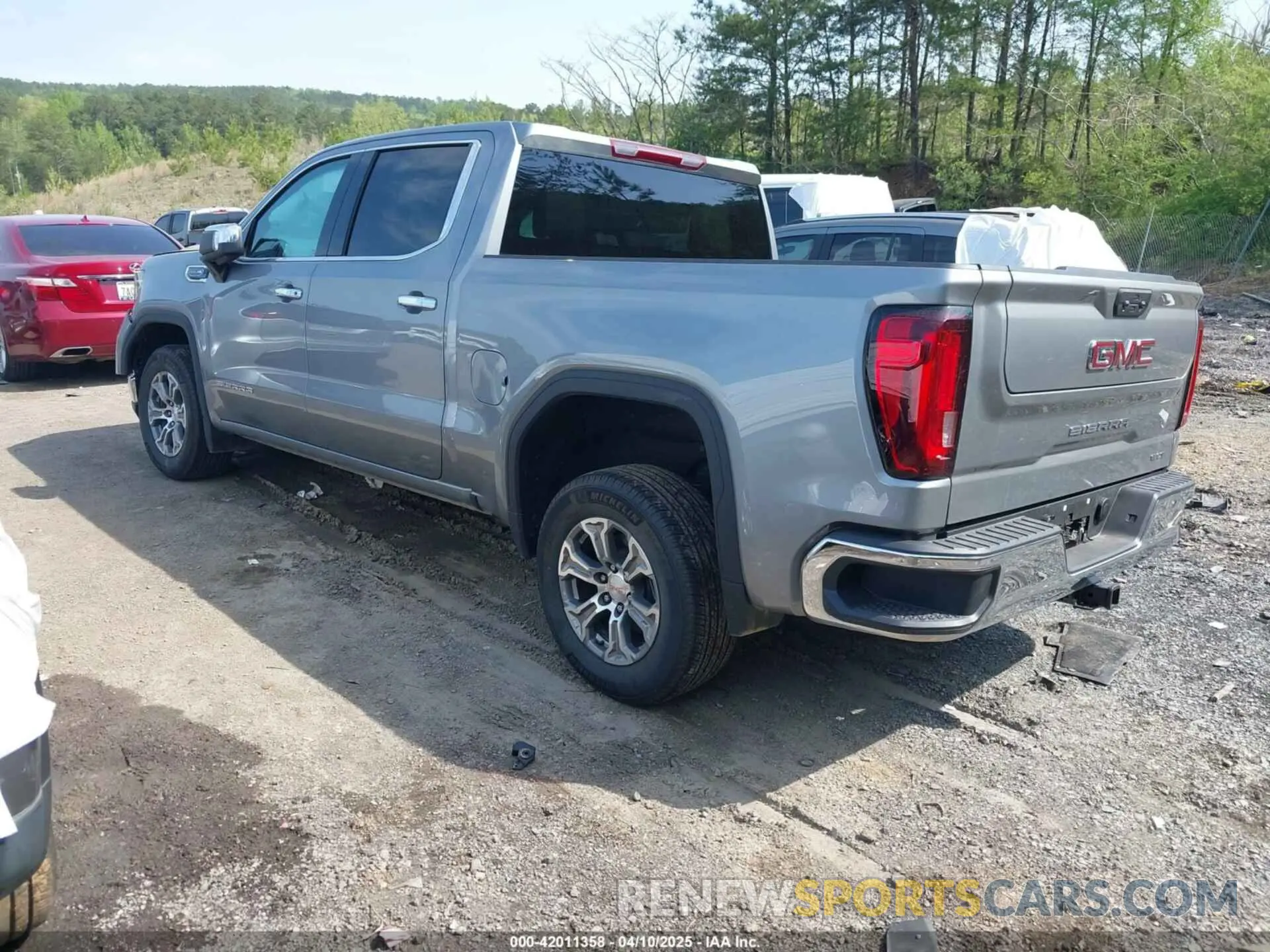3 fotografías del automóvil dañado 3GTPHDED6SG204133 GMC SIERRA 1500 2025