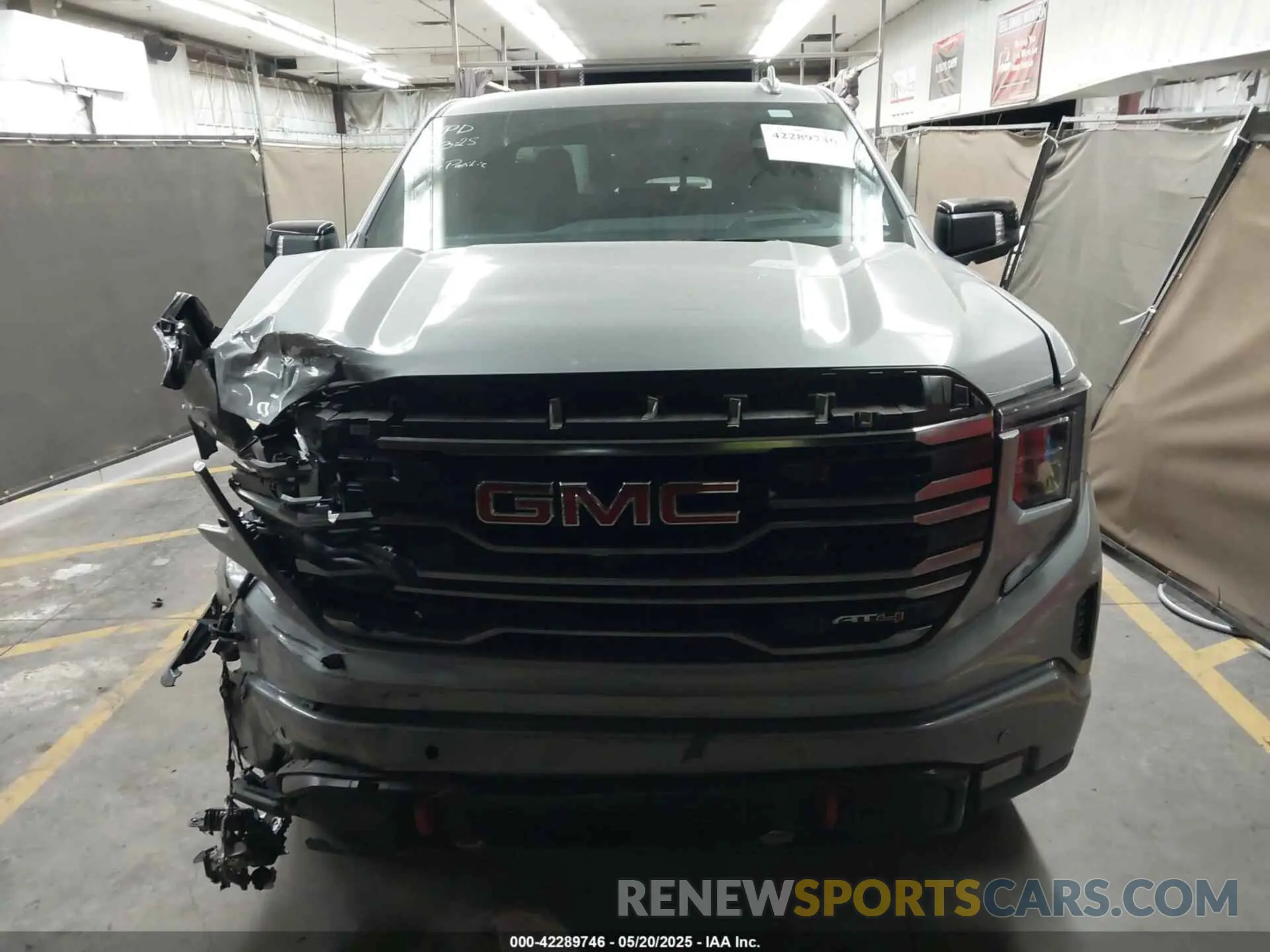12 fotografías del automóvil dañado 3GTUUEE86SG154454 GMC SIERRA 1500 2025