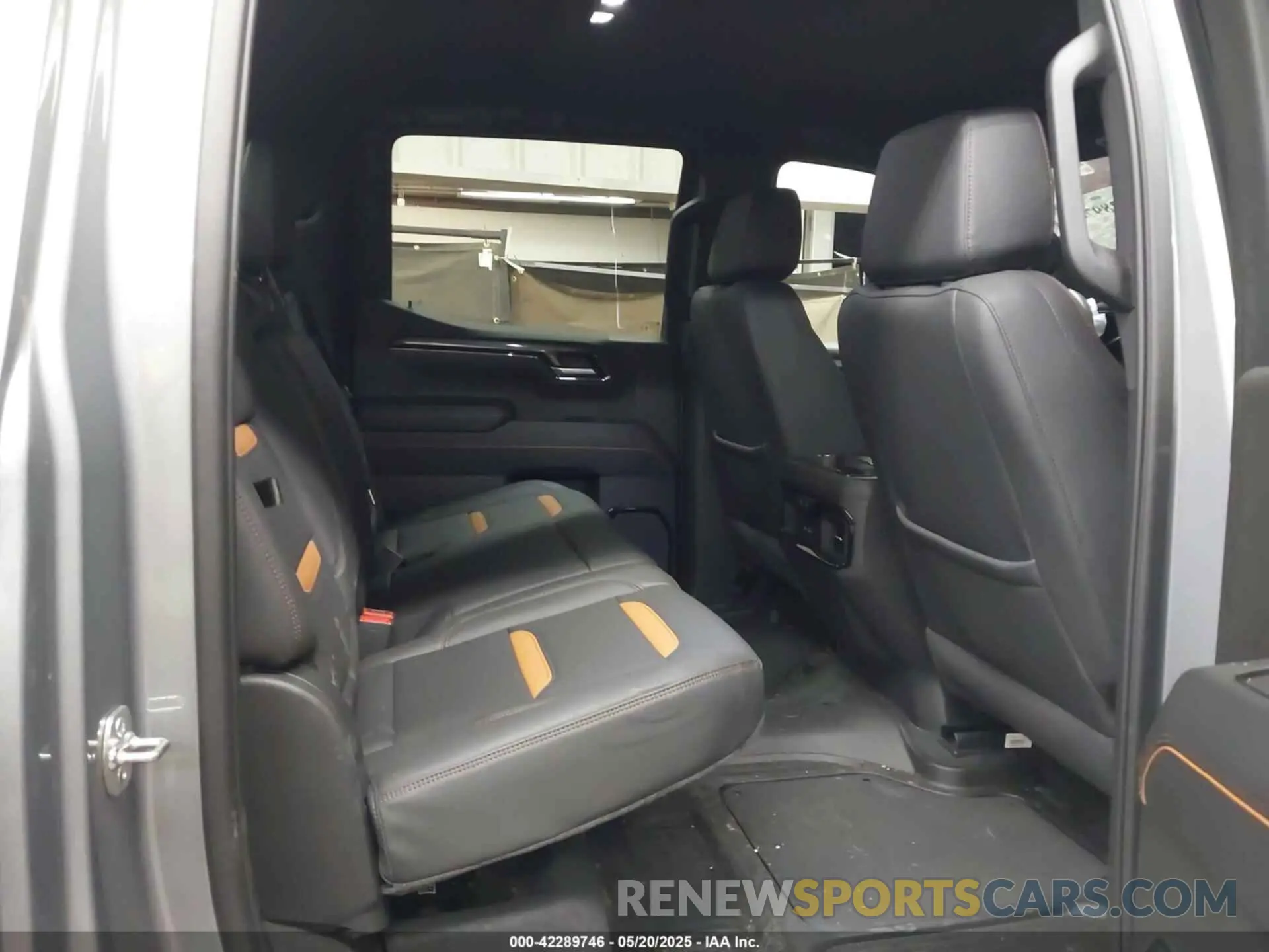 8 fotografías del automóvil dañado 3GTUUEE86SG154454 GMC SIERRA 1500 2025