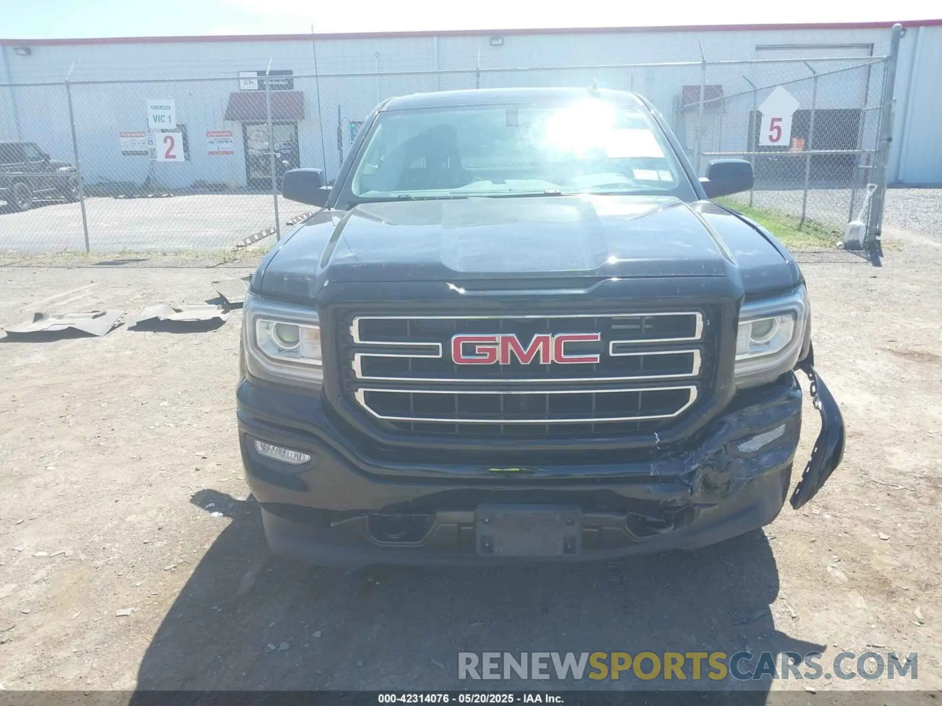 12 fotografías del automóvil dañado 2GTV2LEC6K1237491 GMC SIERRA 1500 LIMITED 2019
