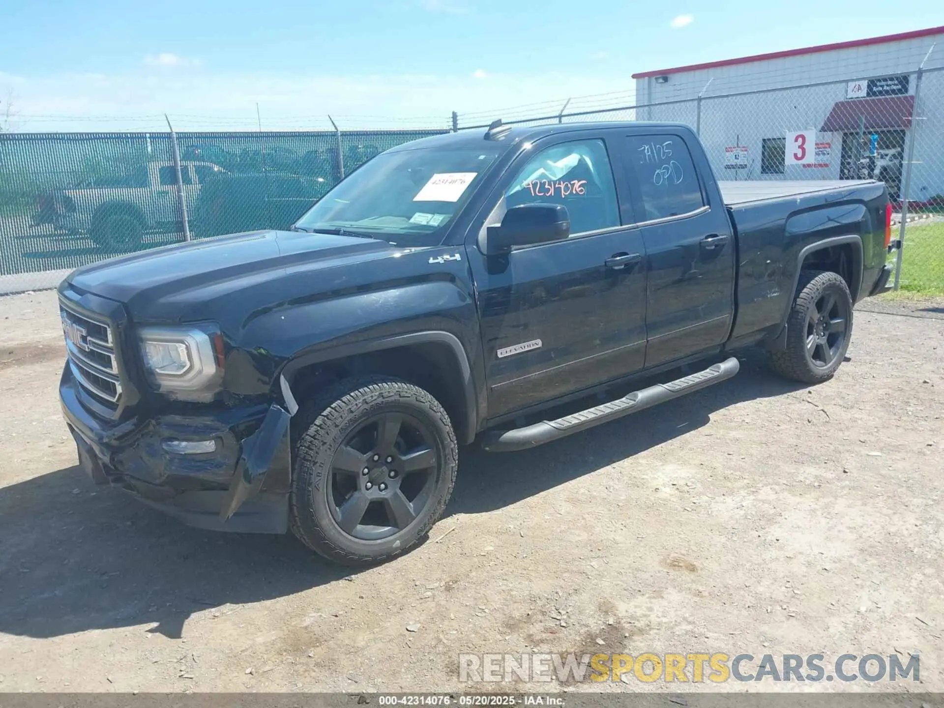 2 fotografías del automóvil dañado 2GTV2LEC6K1237491 GMC SIERRA 1500 LIMITED 2019