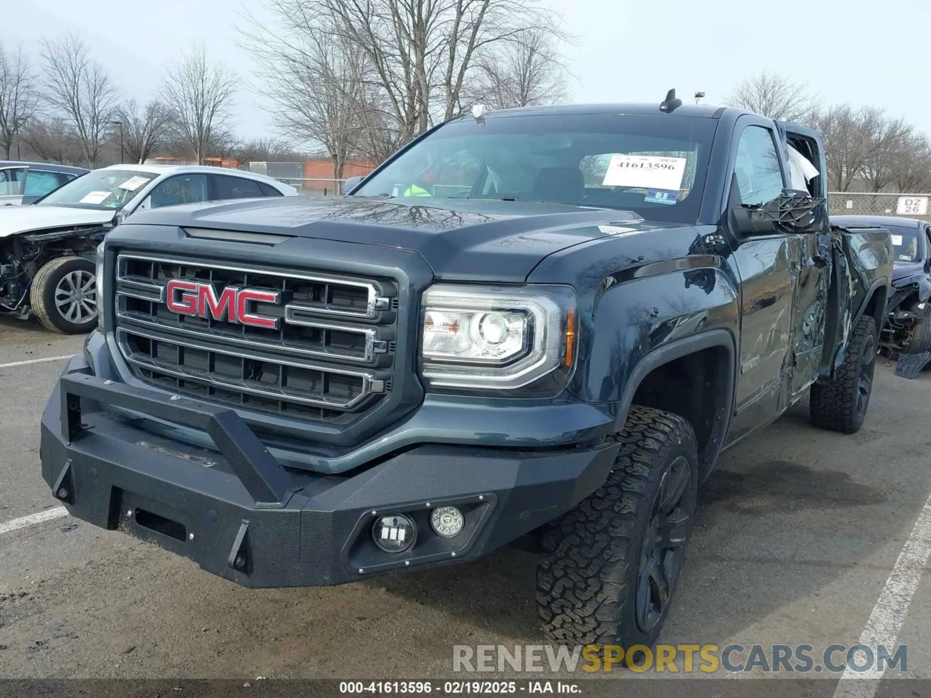 2 fotografías del automóvil dañado 2GTV2LEC8K1156749 GMC SIERRA 1500 LIMITED 2019